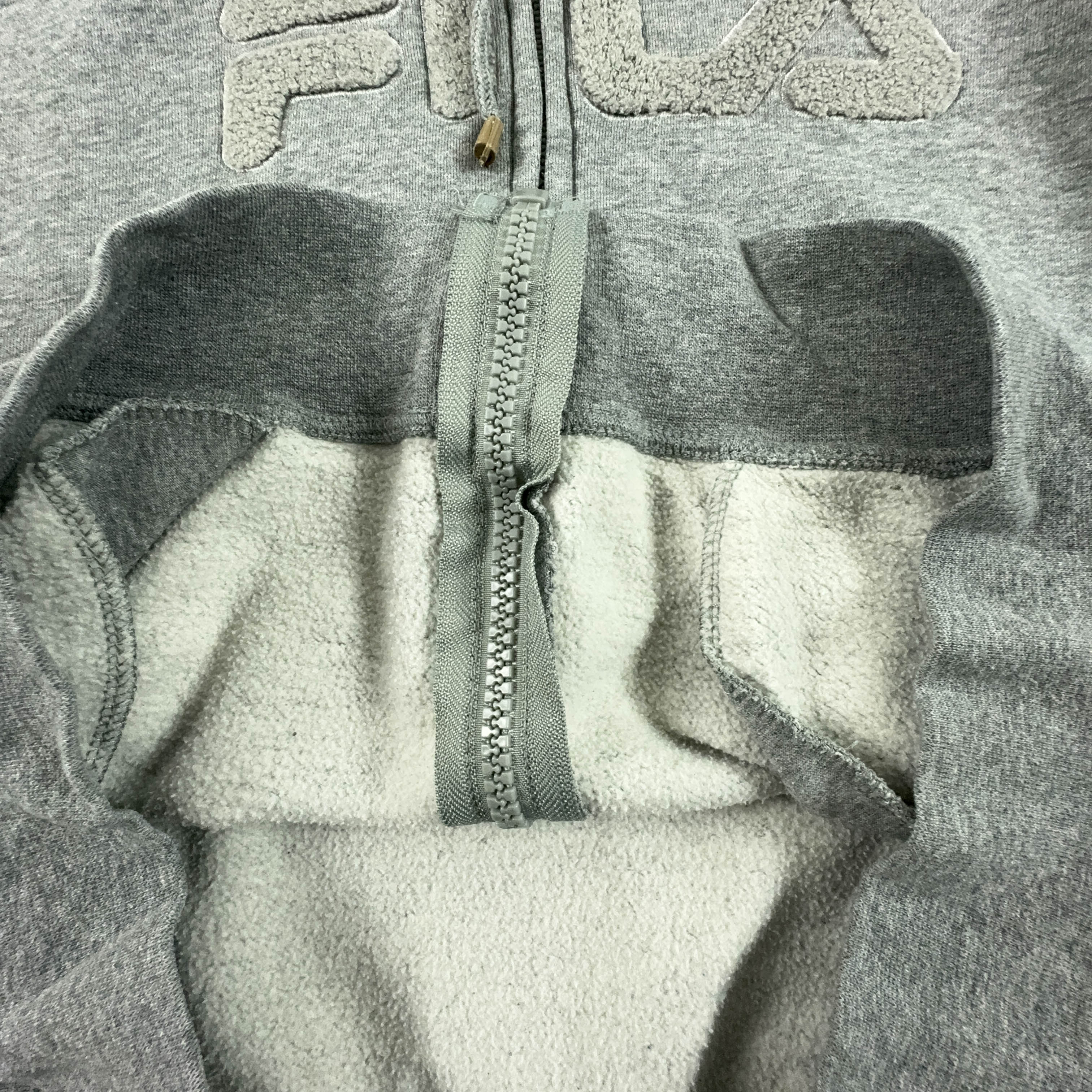 Felpa Fila Vintage grigia con cappuccio e zip anni 2000 logo grande - Taglia M/L uomo