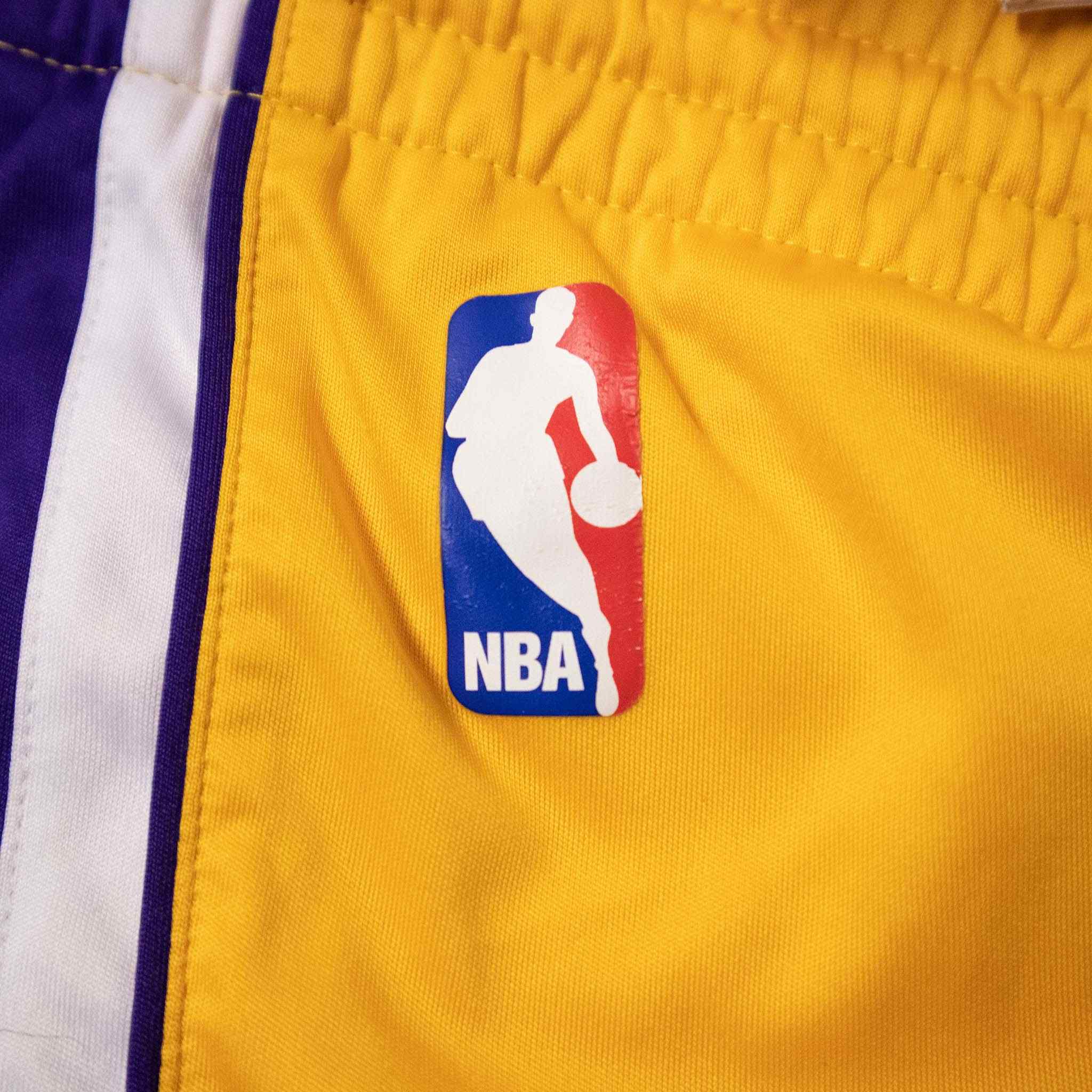 Adidas NBA Lakers short pants - Size XL