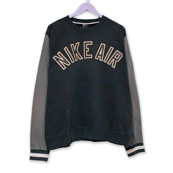 Nike Sweatshirt - Size L