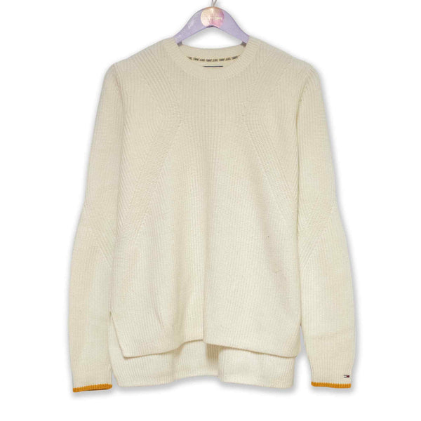 Tommy Hilfiger lightweight sweater - Size M