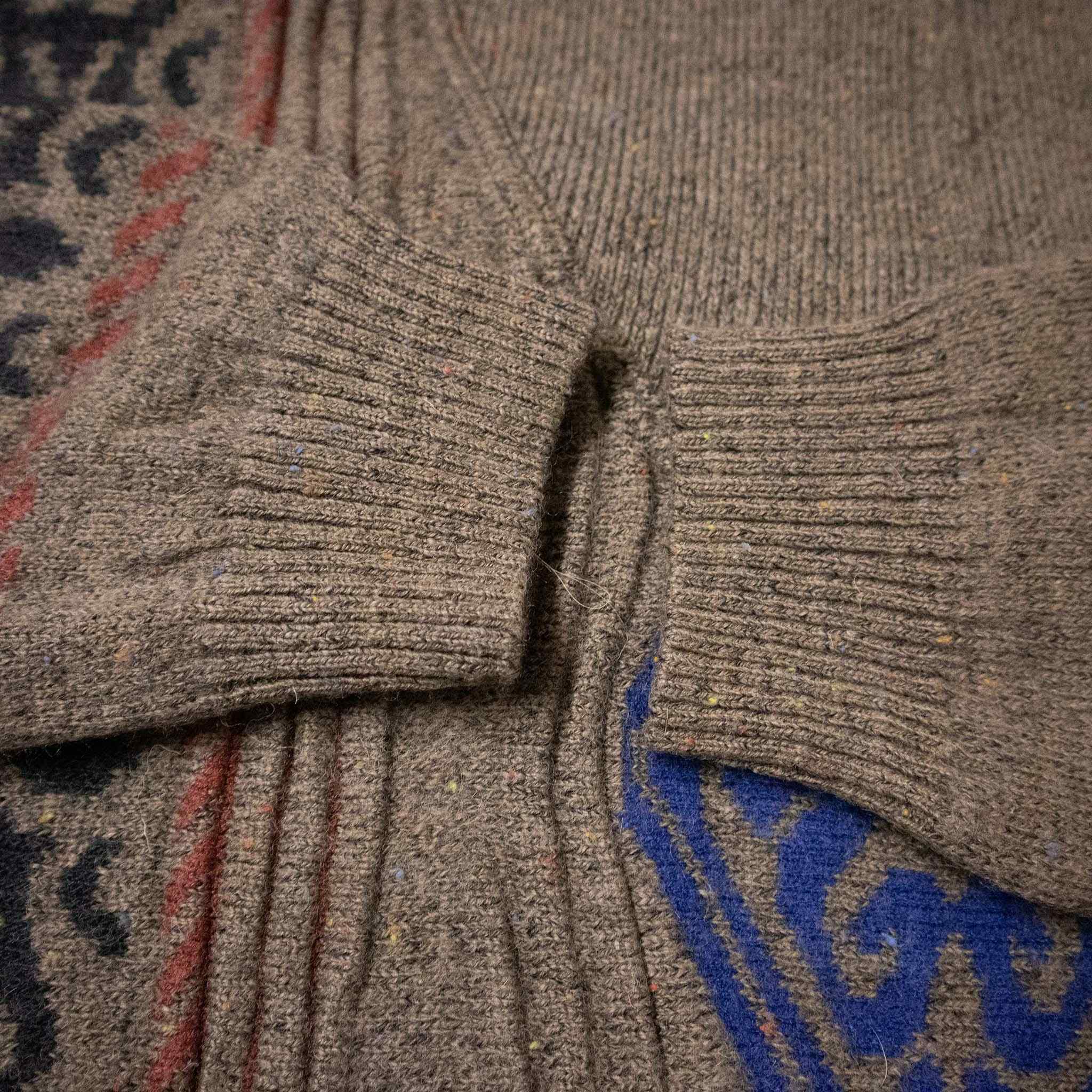 Vintage sweater 48% wool - Size L