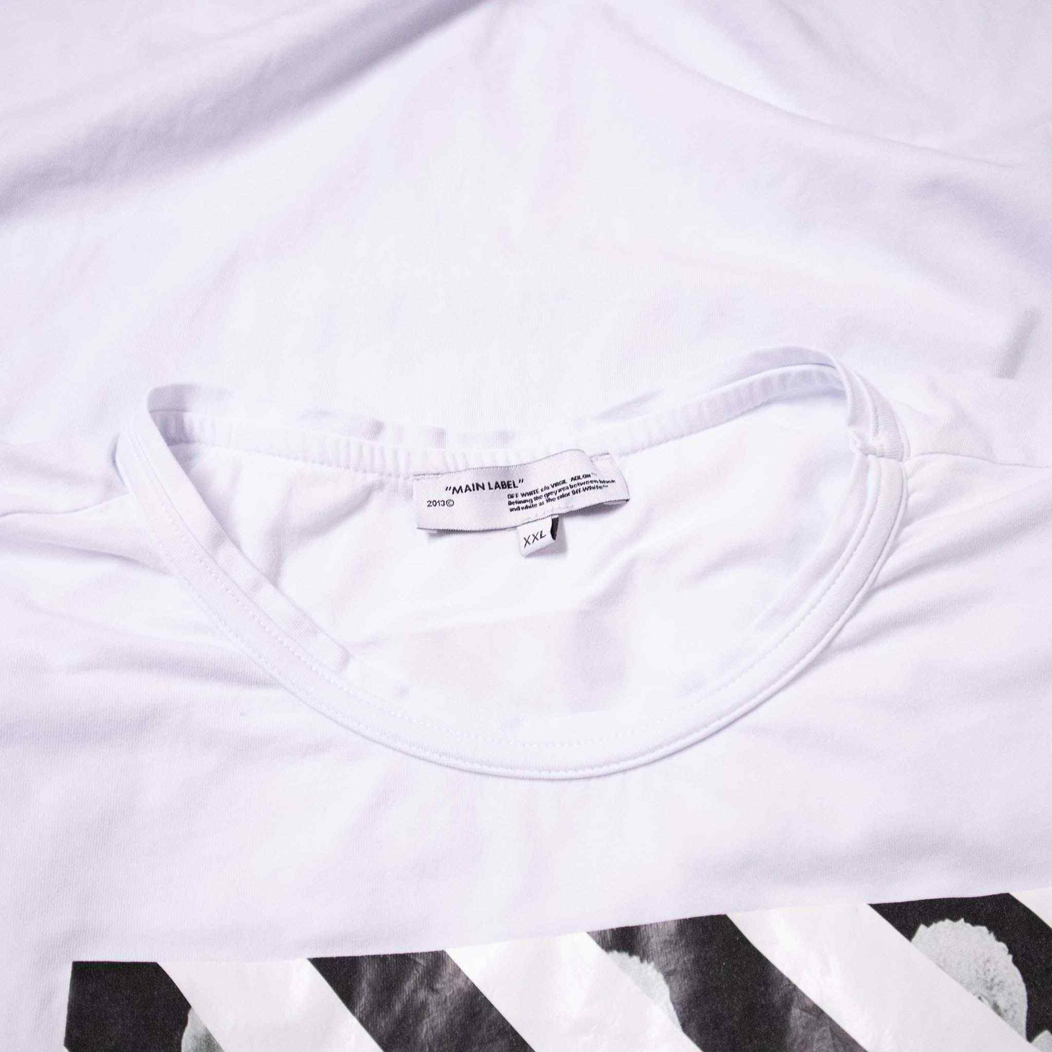 Off White T shirt - Size XXL