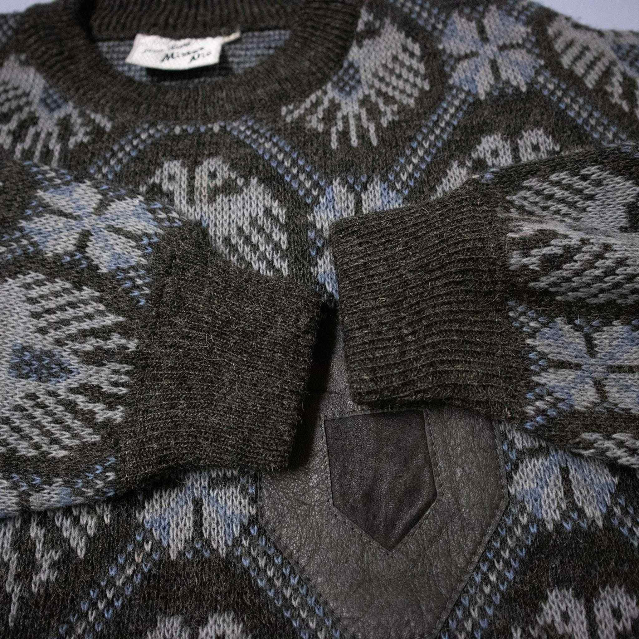 Vintage sweater 50% wool - Size L