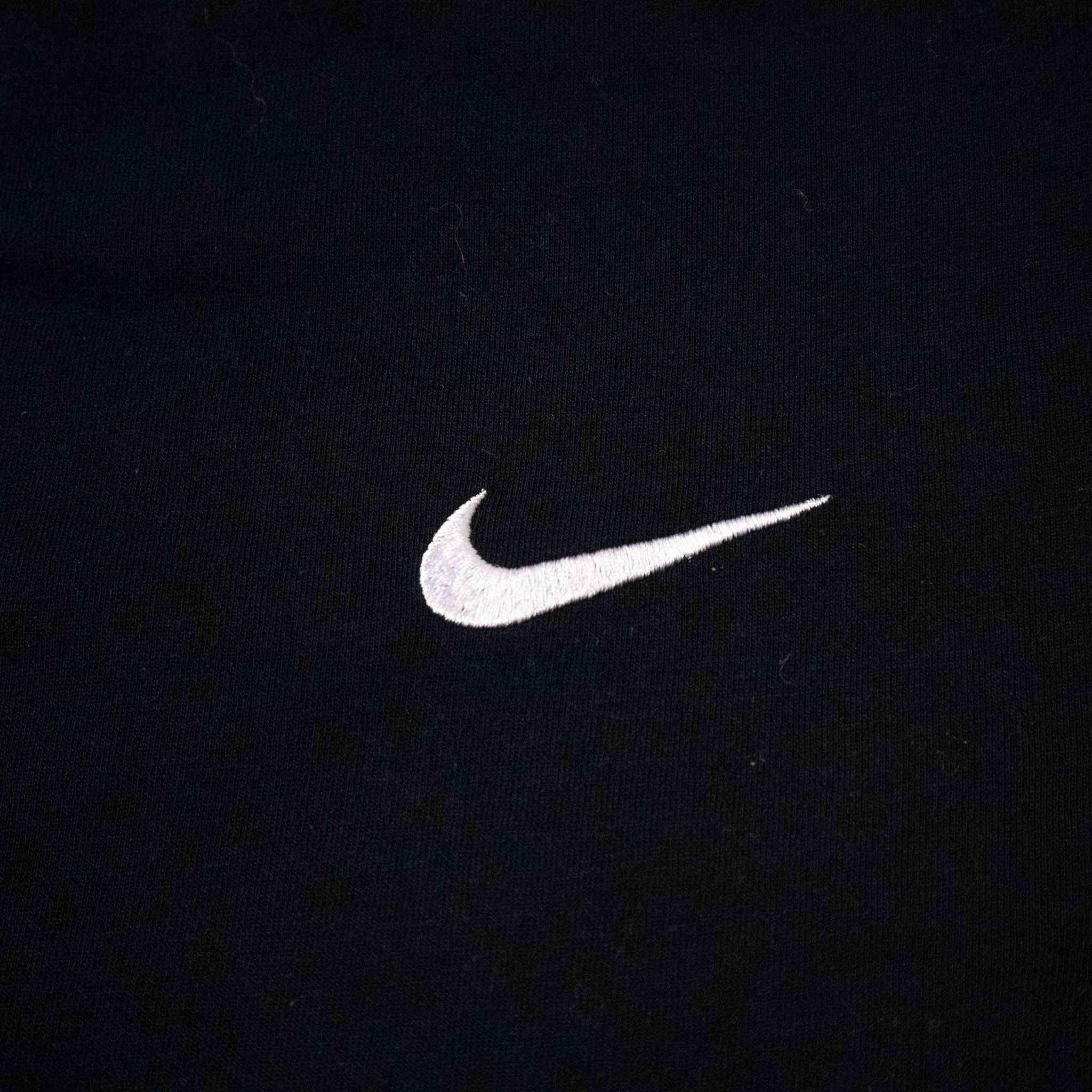 Nike T-Shirt - Size L