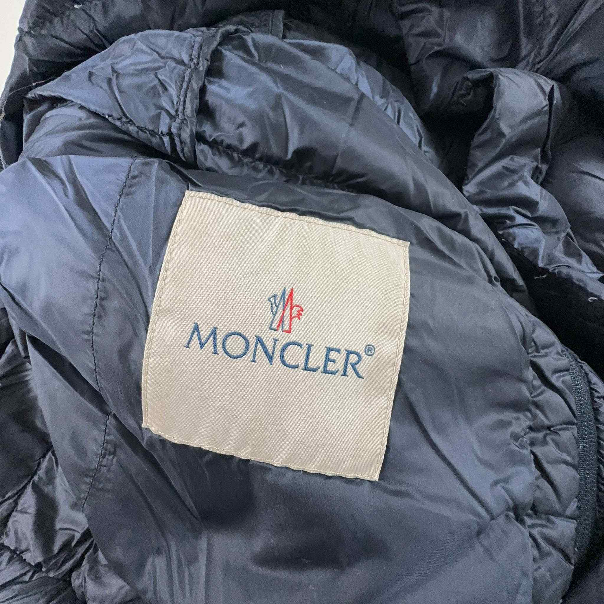 Piumino Moncler leggero blu scuro trapuntato - Taglia S/M donna