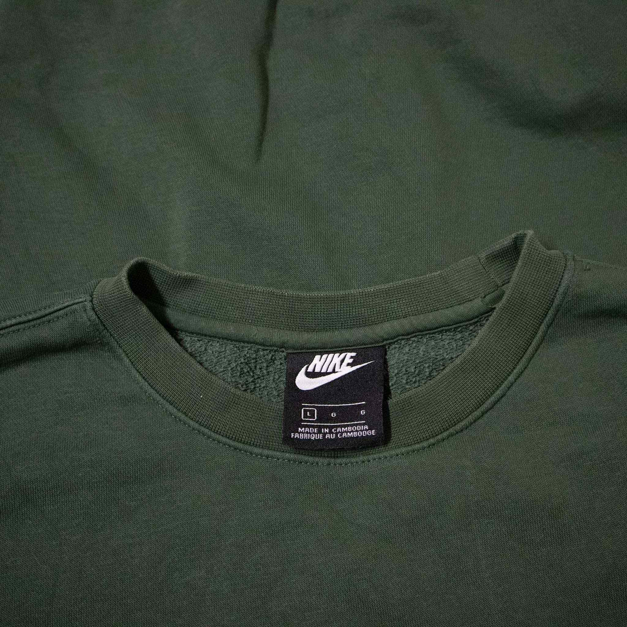 Nike Sweatshirt - Size L