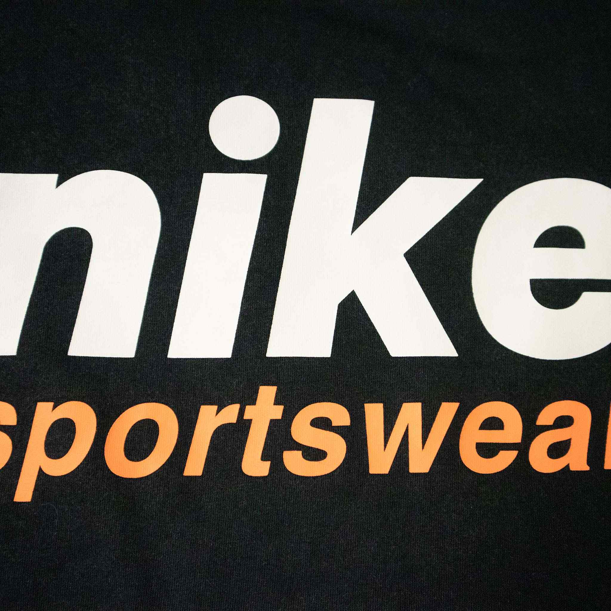 Nike T-Shirt - Size M