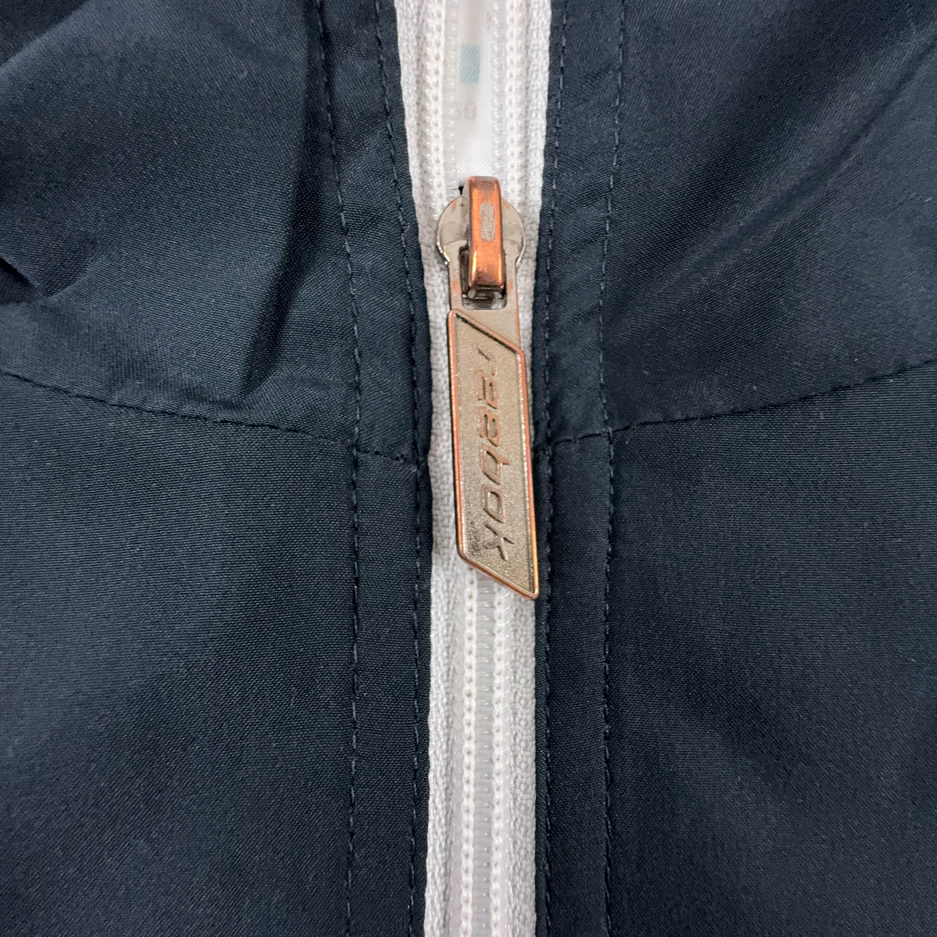 Giacca a vento Reebok Vintage grigia e blu con zip anni 2000 - Taglia XL uomo