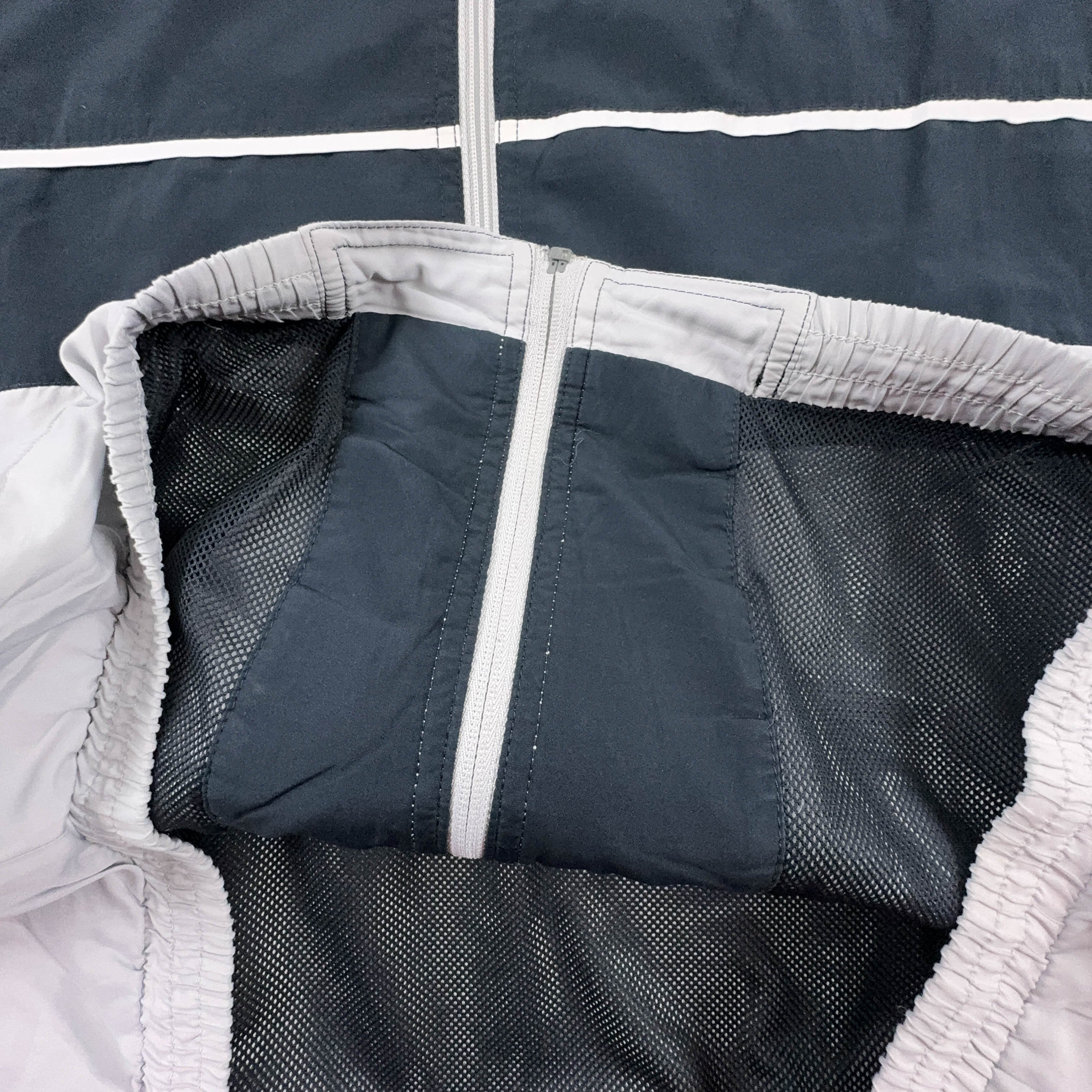 Giacca a vento Reebok Vintage grigia e blu con zip anni 2000 - Taglia XL uomo