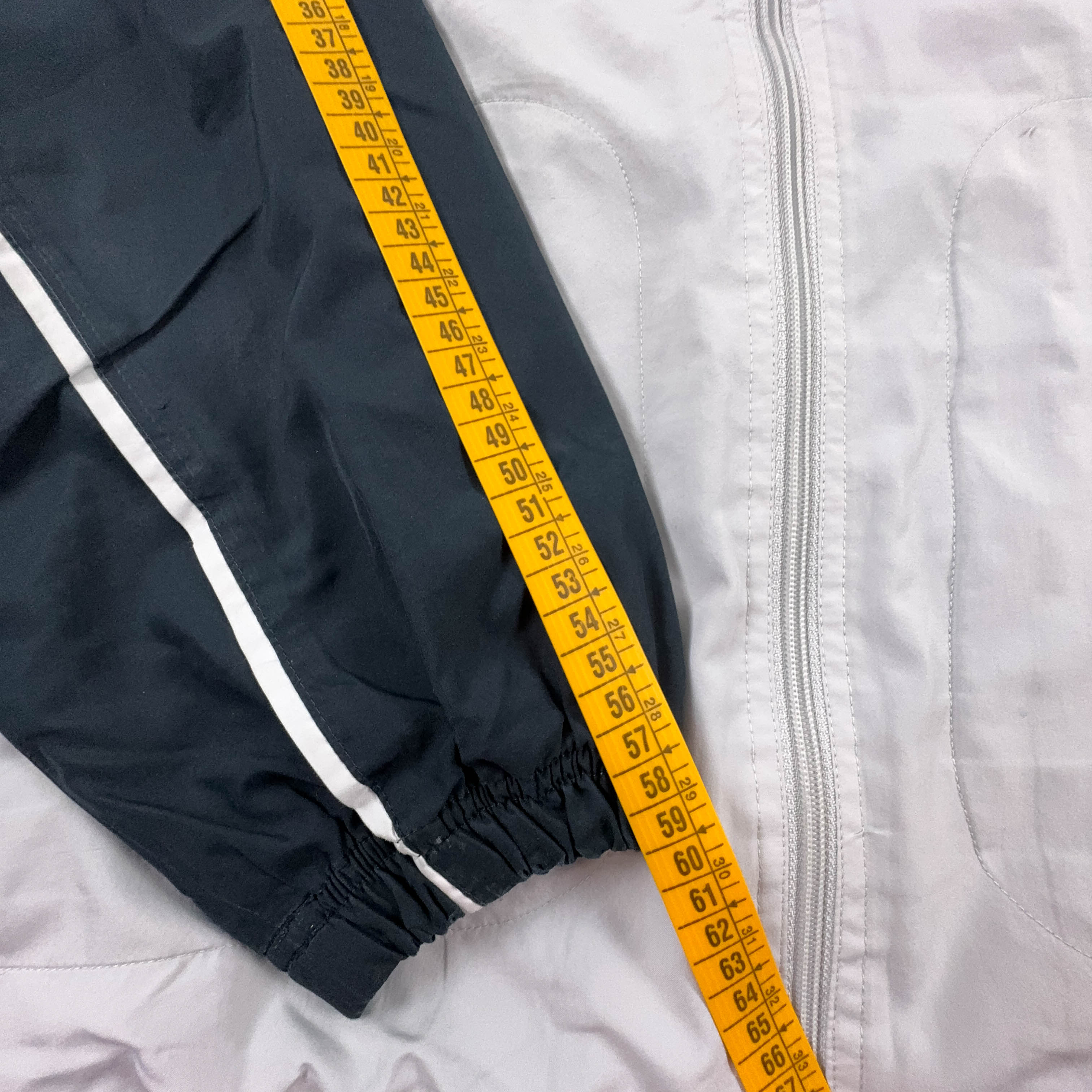 Giacca a vento Reebok Vintage grigia e blu con zip anni 2000 - Taglia XL uomo