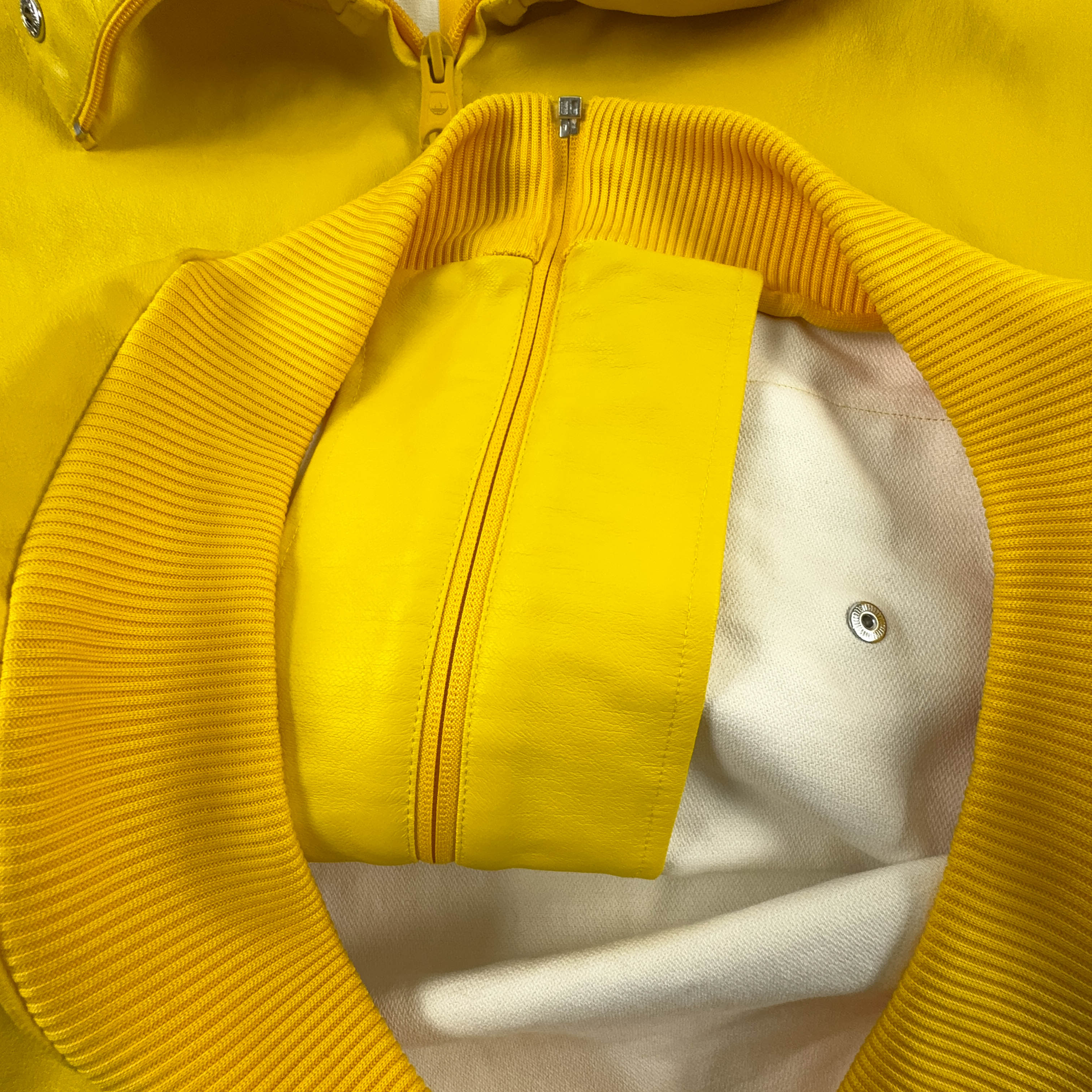 Giacca a vento Adidas Vintage gialla anni 2000 con zip - Taglia L/XL uomo