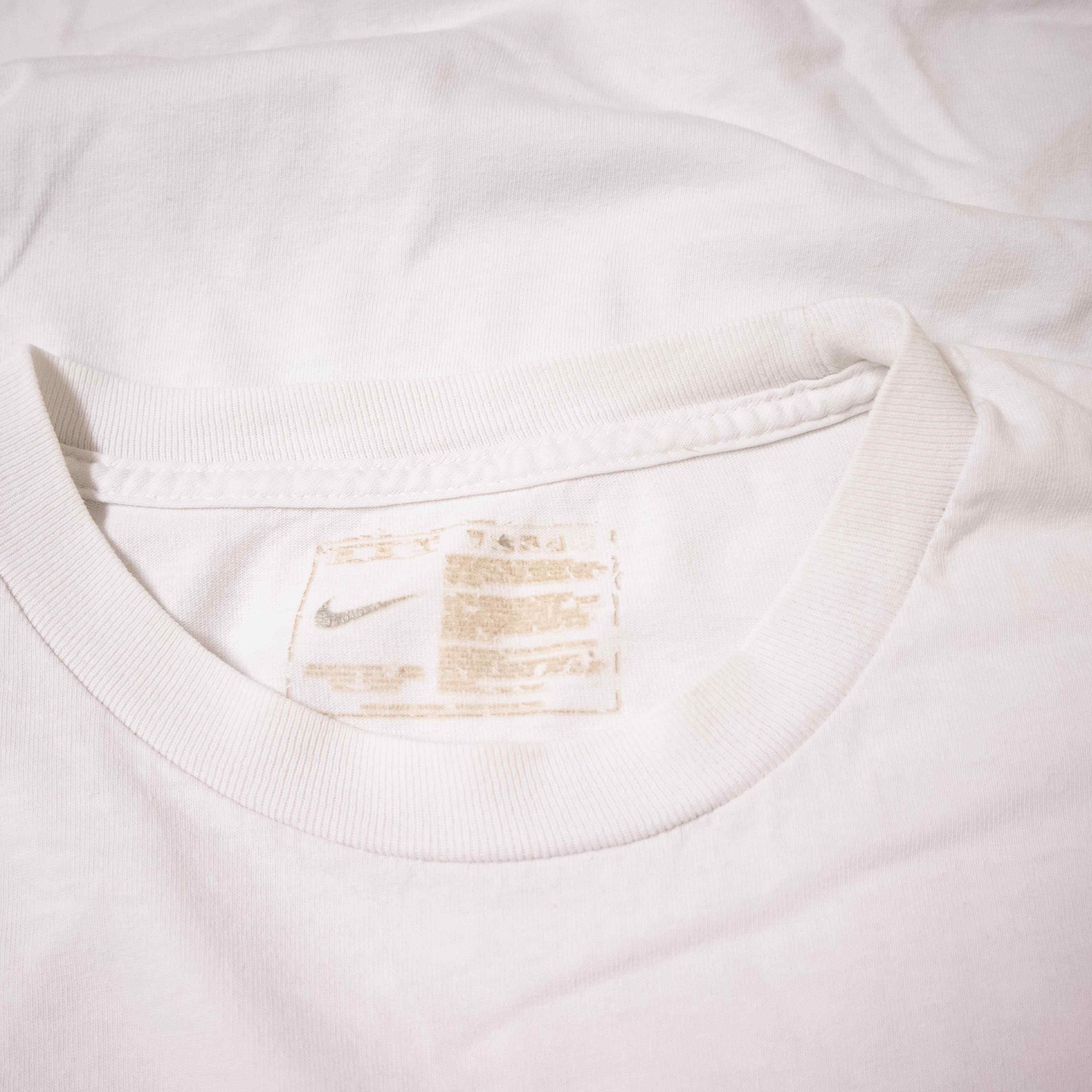 Nike T-Shirt - Size L