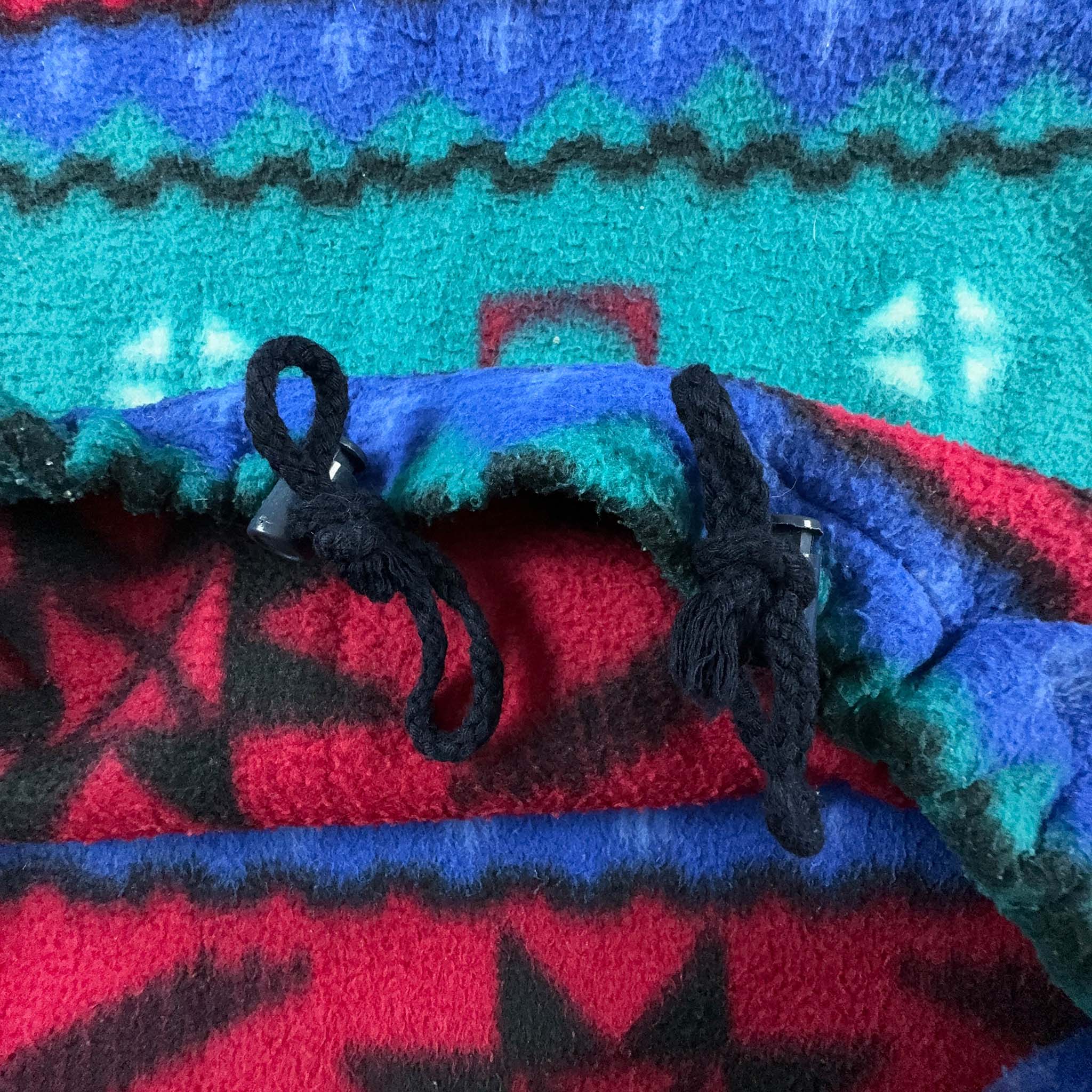 Vintage Blue and Red Patterned Fleece - Size L/XL Men