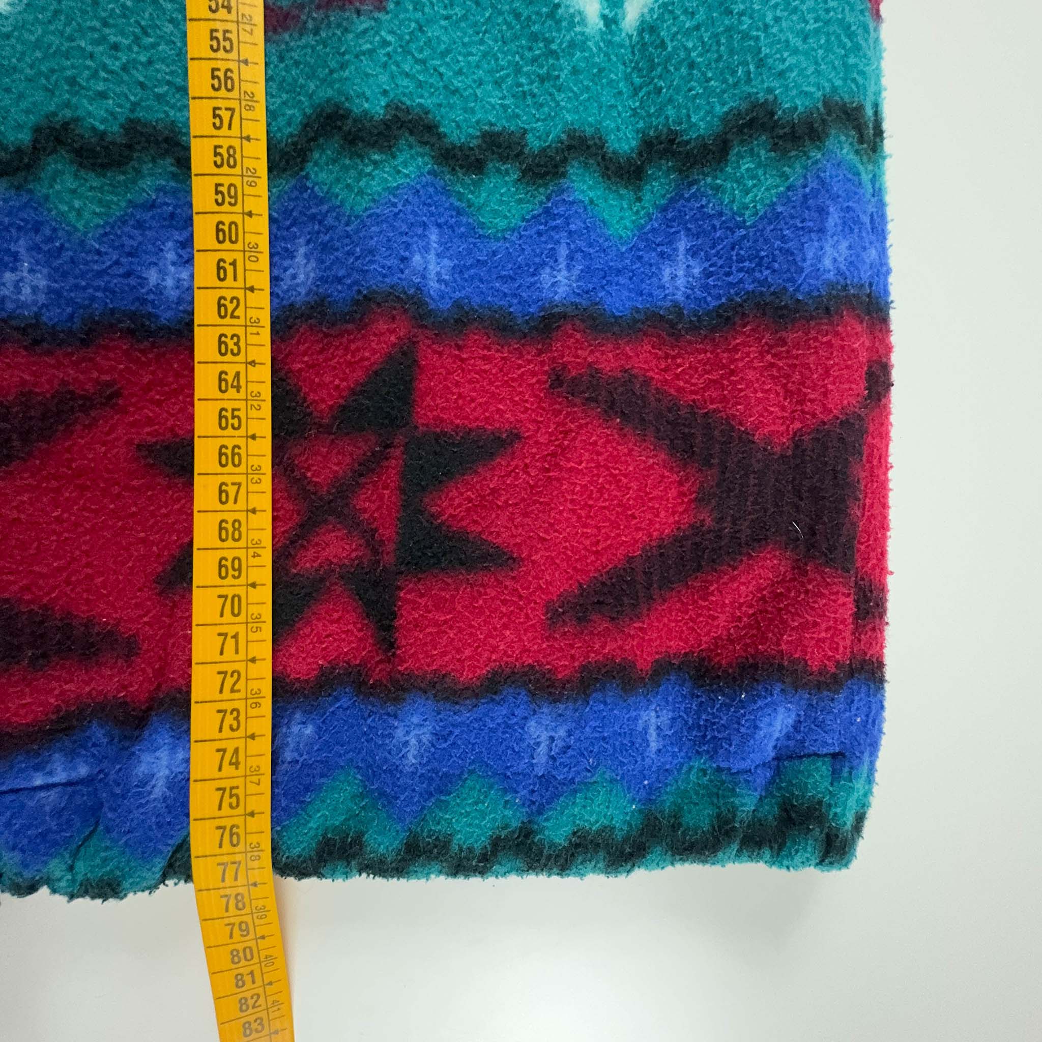 Vintage Blue and Red Patterned Fleece - Size L/XL Men