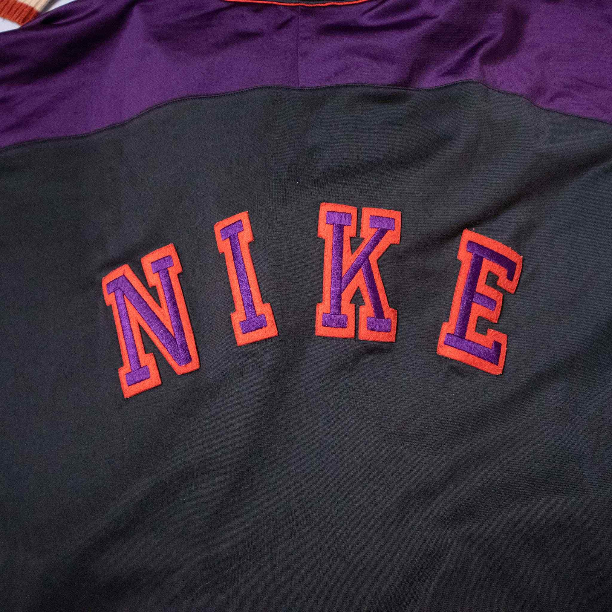 Nike Vintage Sweatshirt - Size XL