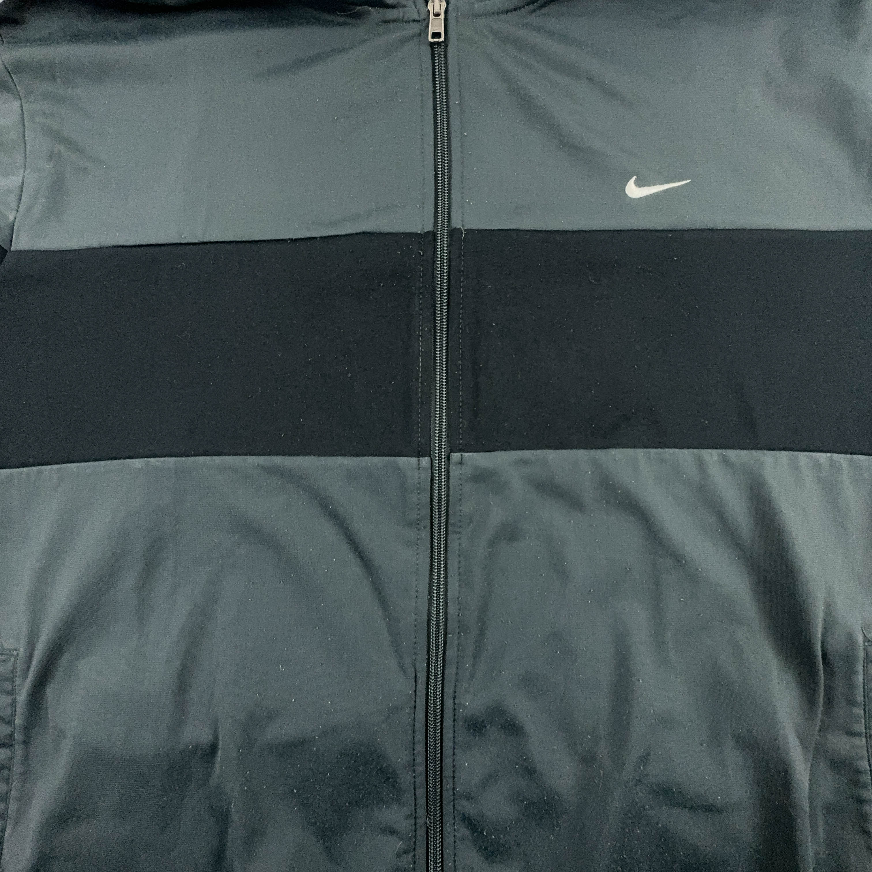 Felpa Nike Vintage nera e grigia con zip anni 2000 - Taglia XL/XXL uomo