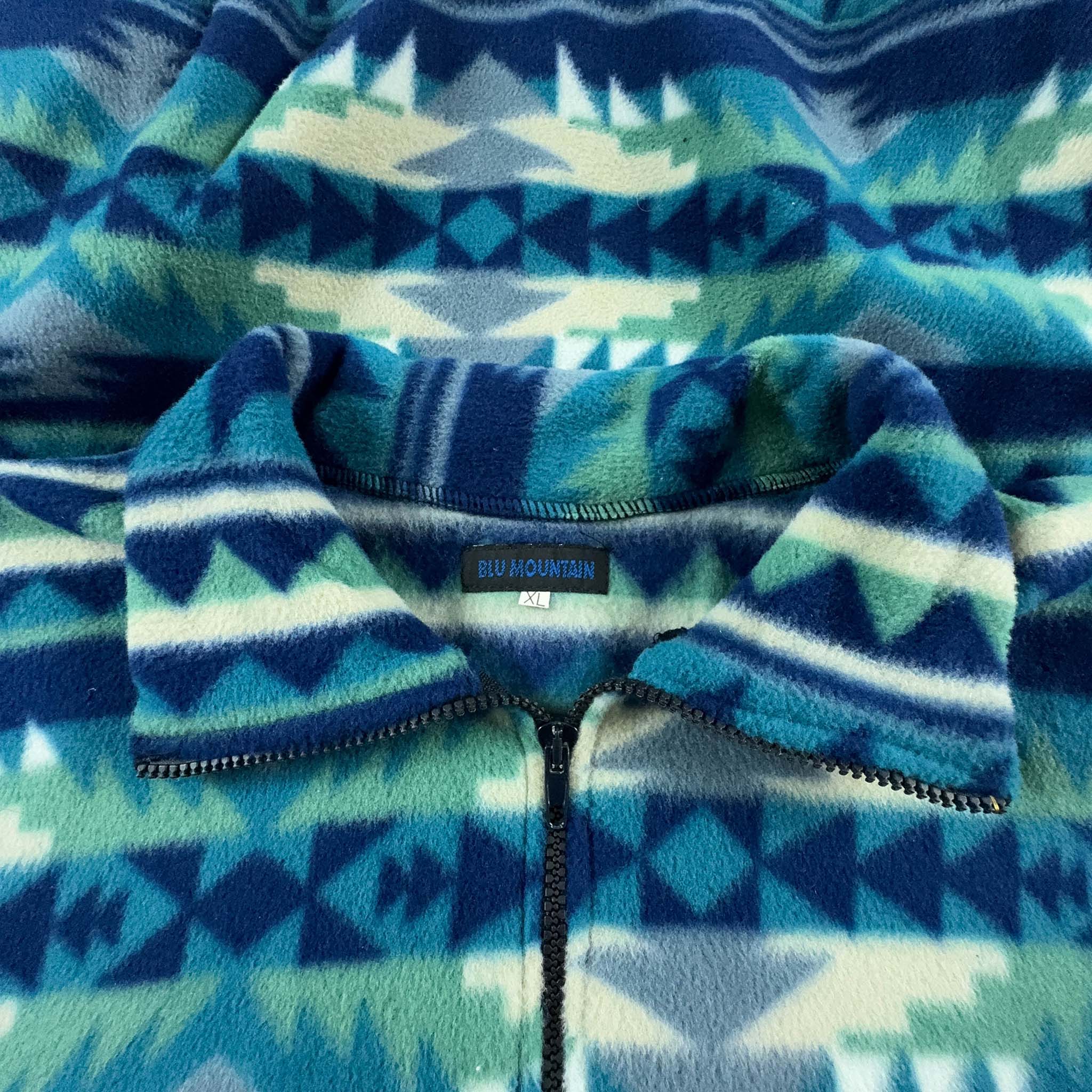 Vintage Blue and White Patterned Fleece - Size XL Men