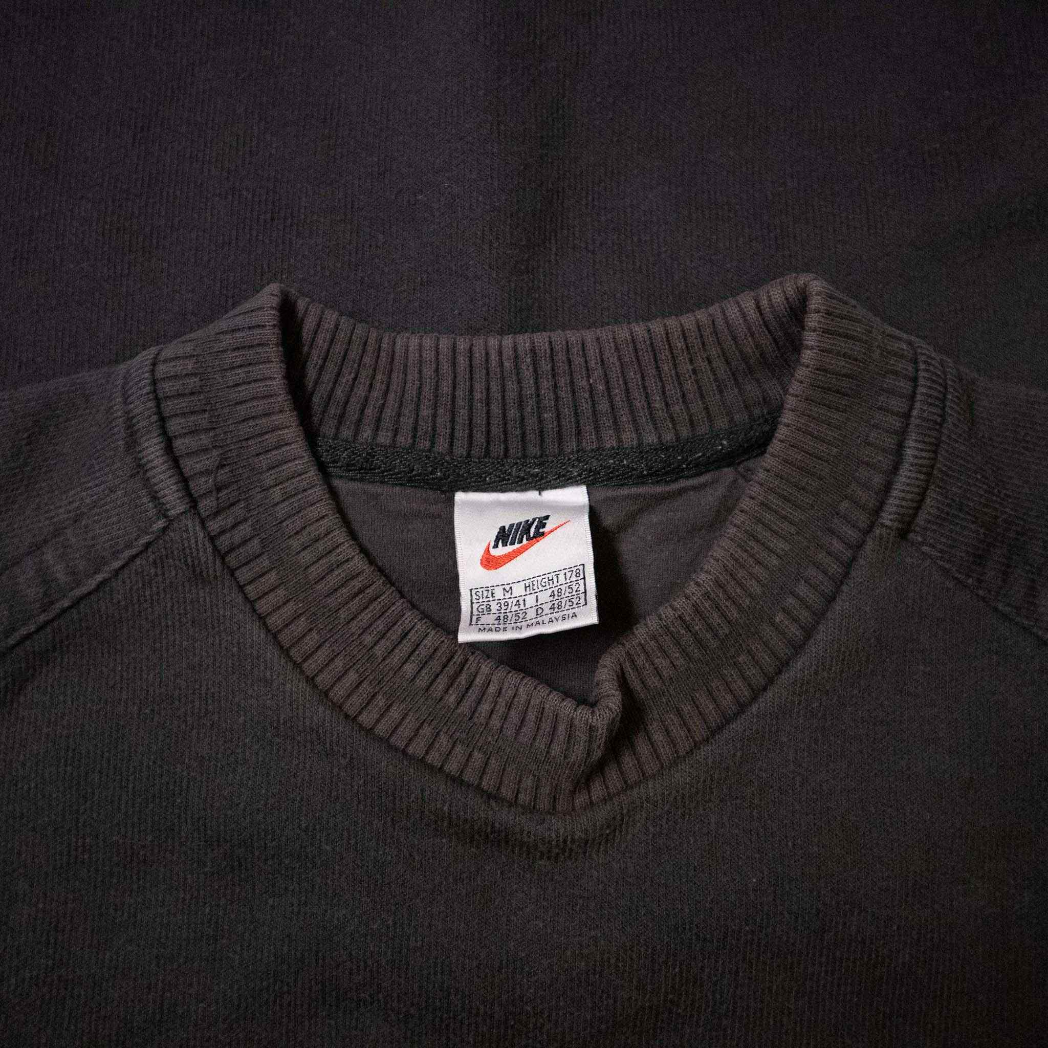 Nike Vintage Sweatshirt - Size M