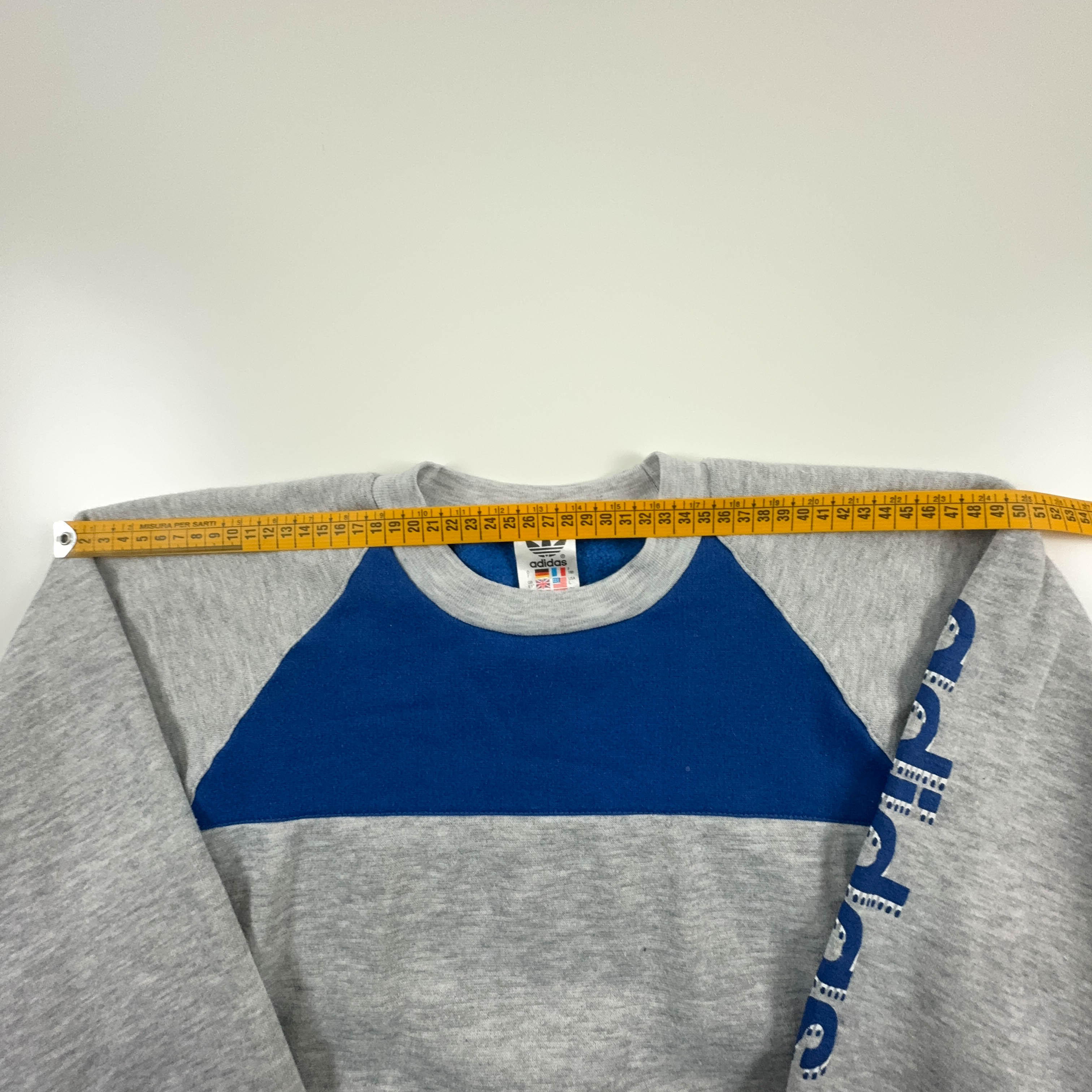 Felpa Adidas Vintage grigia e blu a girocollo anni 80 - Taglia D7 F180 uomo