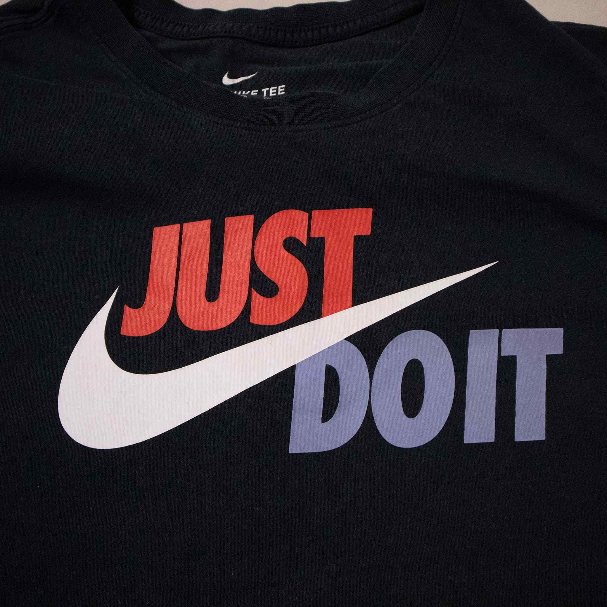 Nike Tee - Size XL