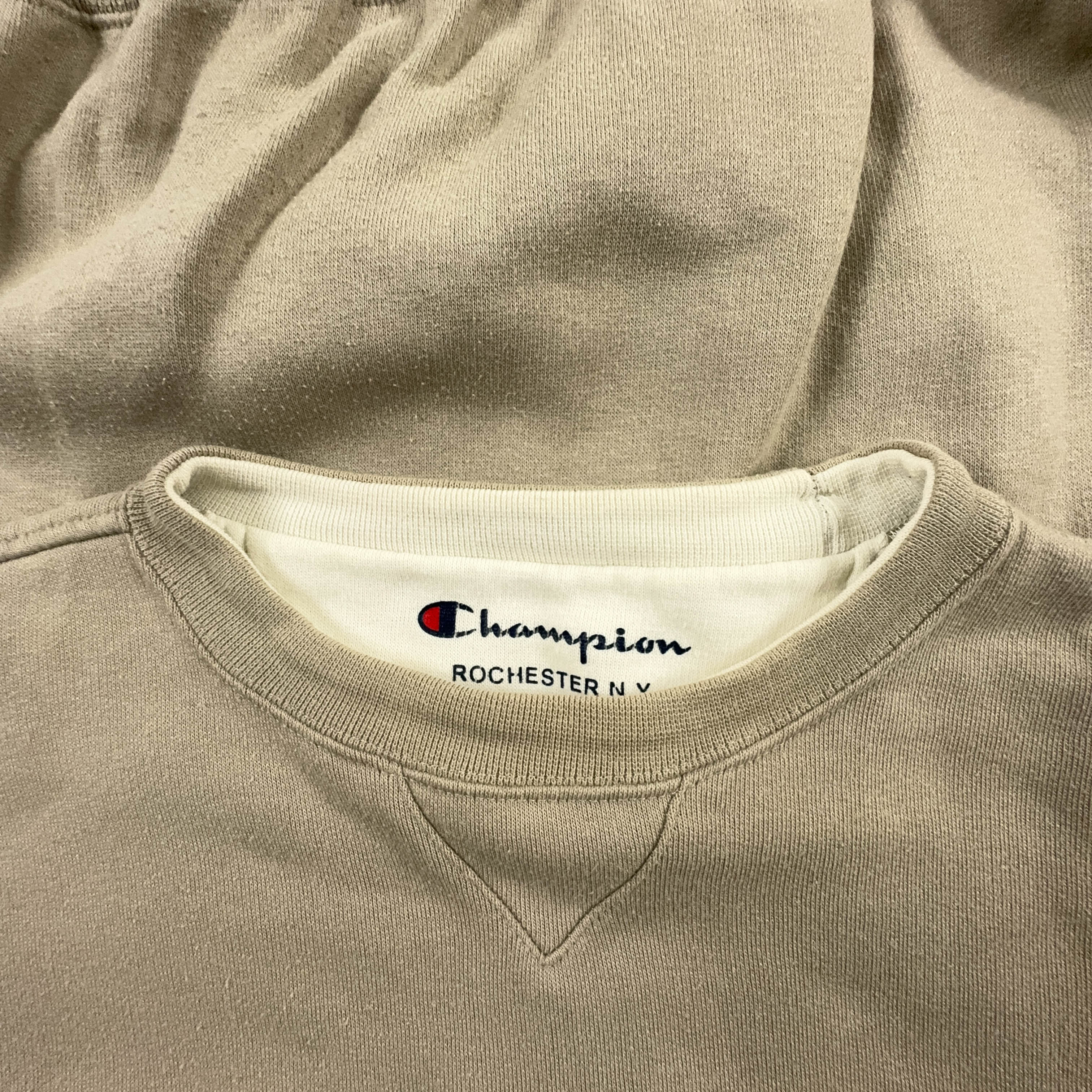 Felpa Champion Vintage beige a girocollo anni 2000 con ricamo - Taglia S/M uomo