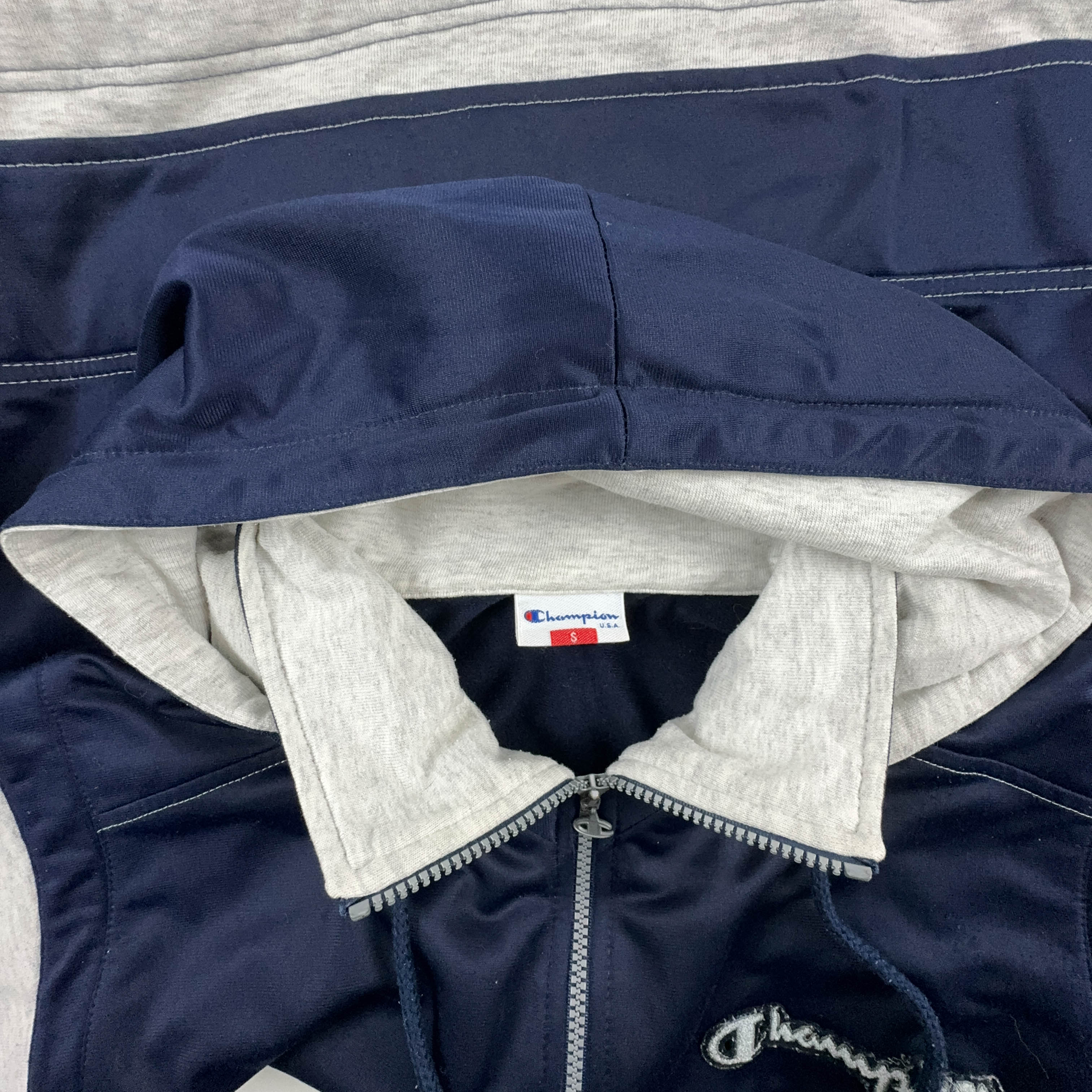 Felpa Champion Vintage blu scuro e grigio con zip e cappuccio anni 90 - Taglia S/M uomo