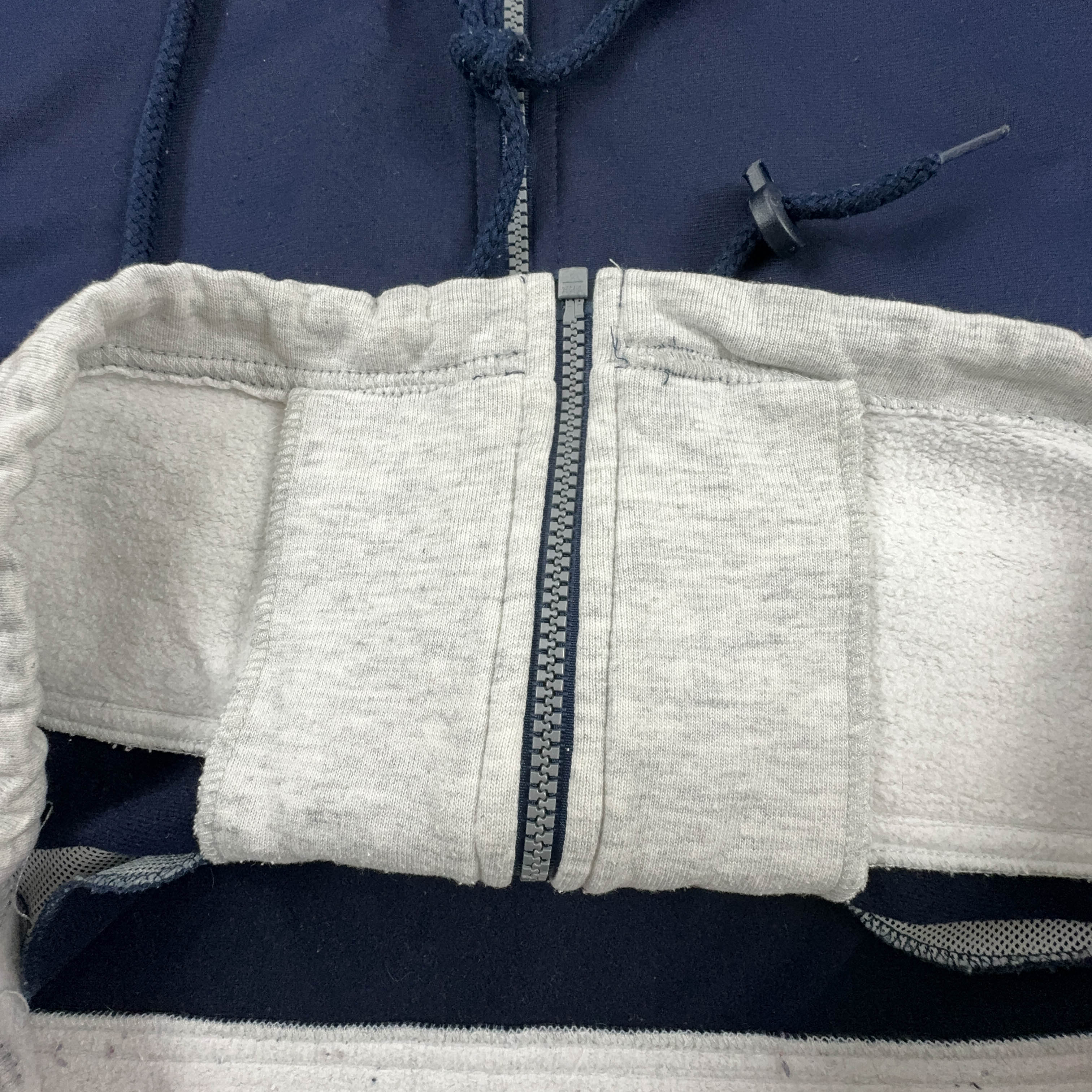 Felpa Champion Vintage blu scuro e grigio con zip e cappuccio anni 90 - Taglia S/M uomo
