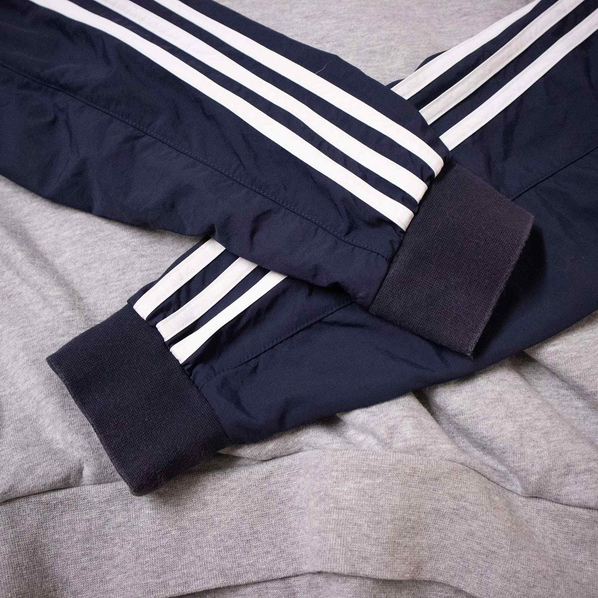 Adidas Sweatshirt - Size L