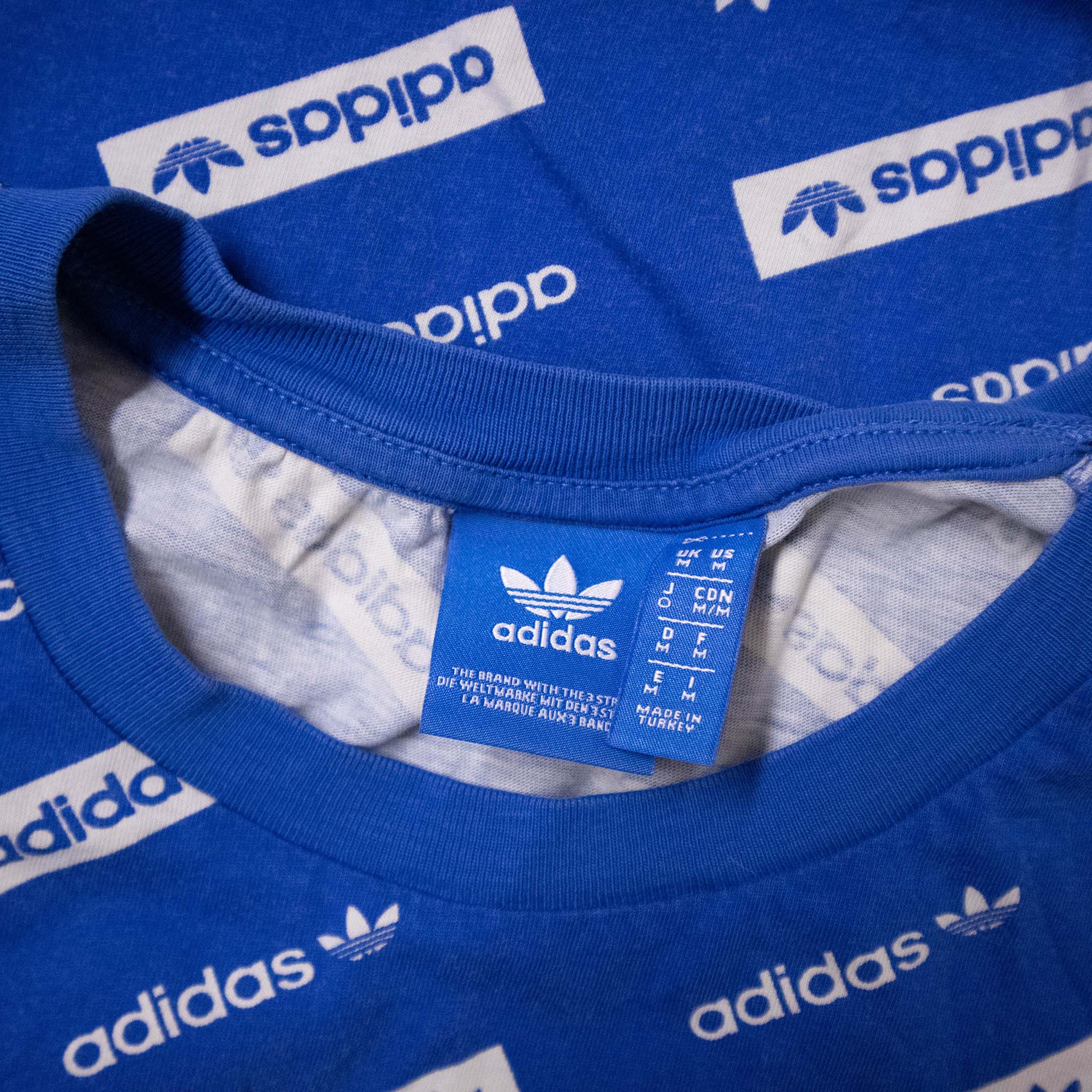 Adidas T shirt - Size M