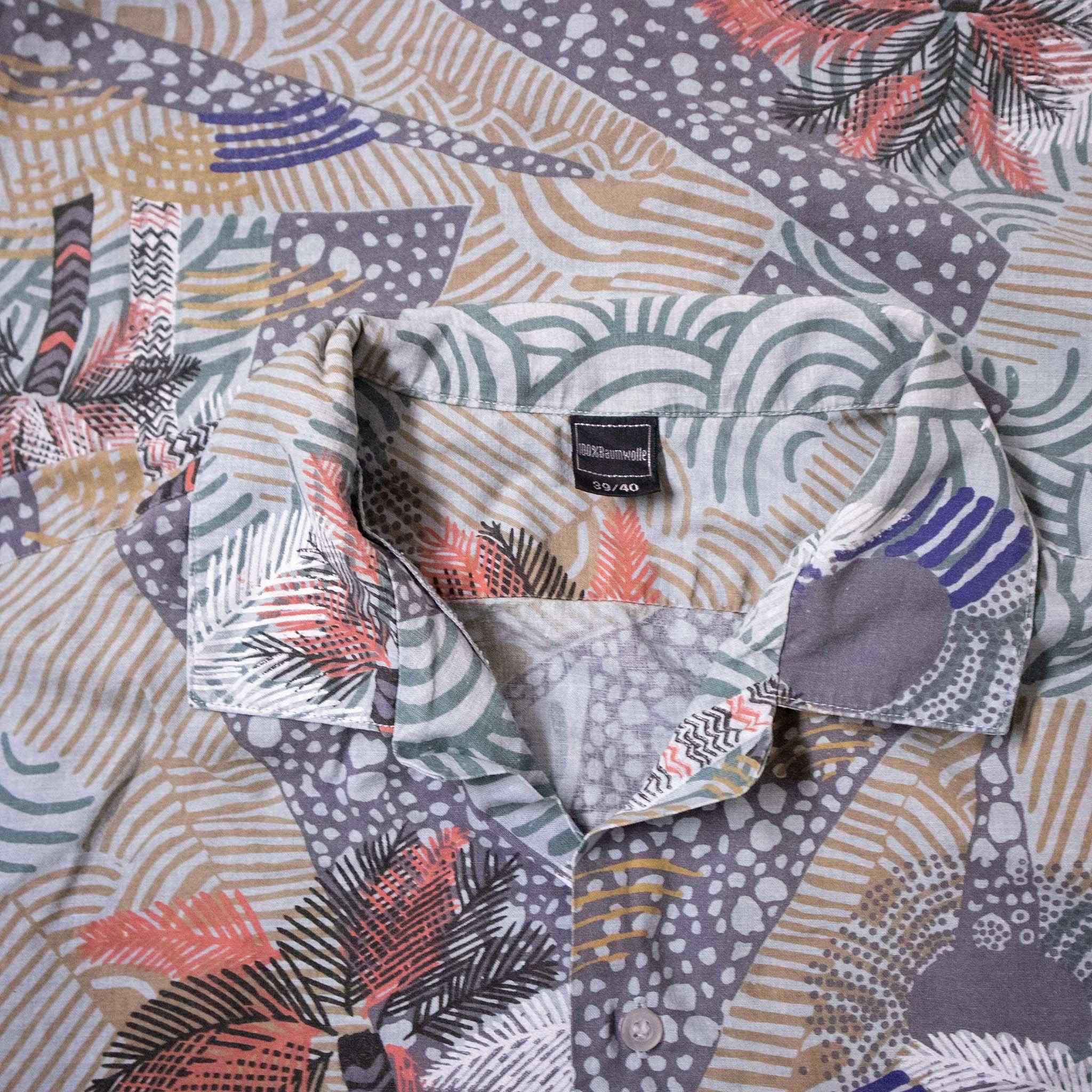 Vintage Shirt - Size M/L