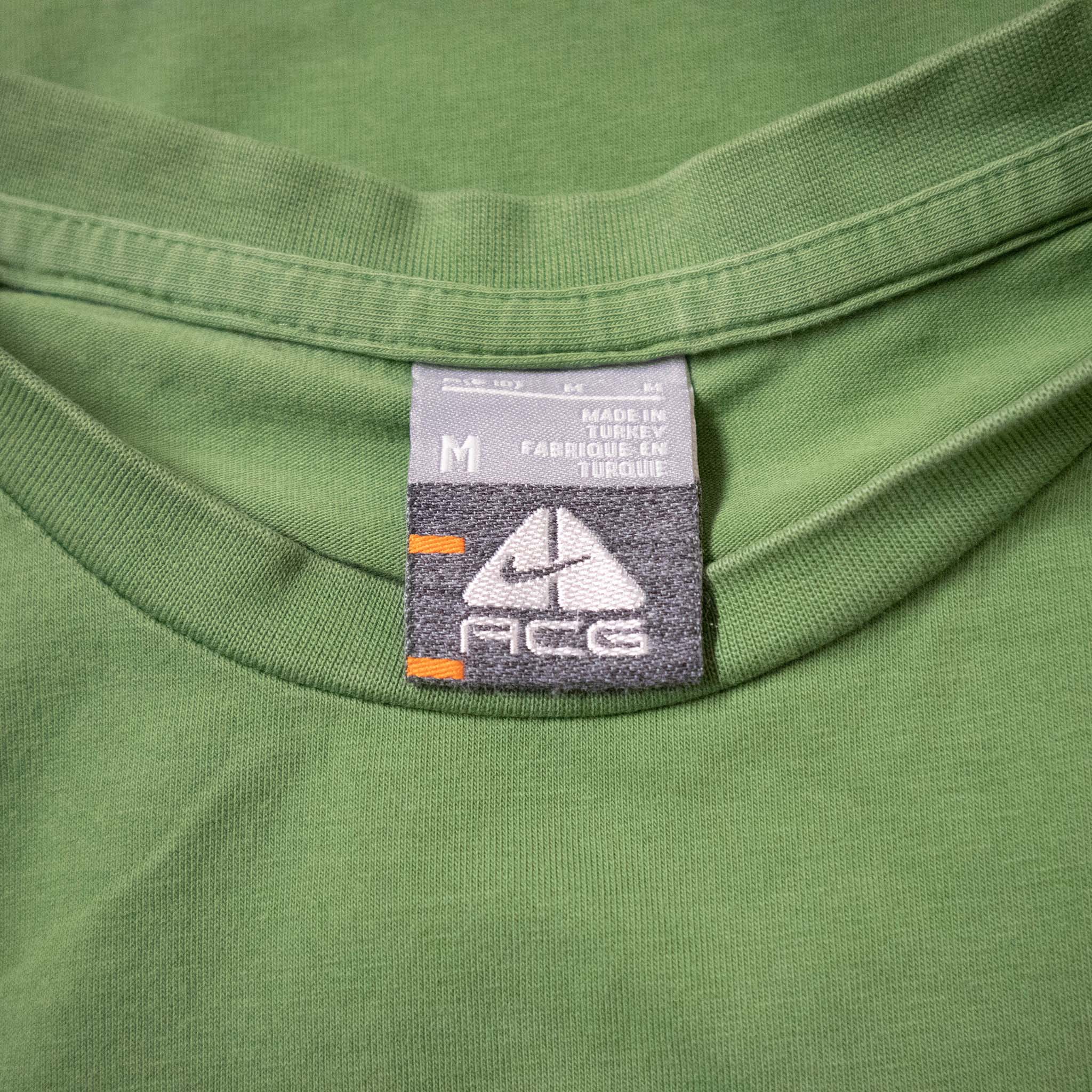 Nike ACG T shirt - Size M