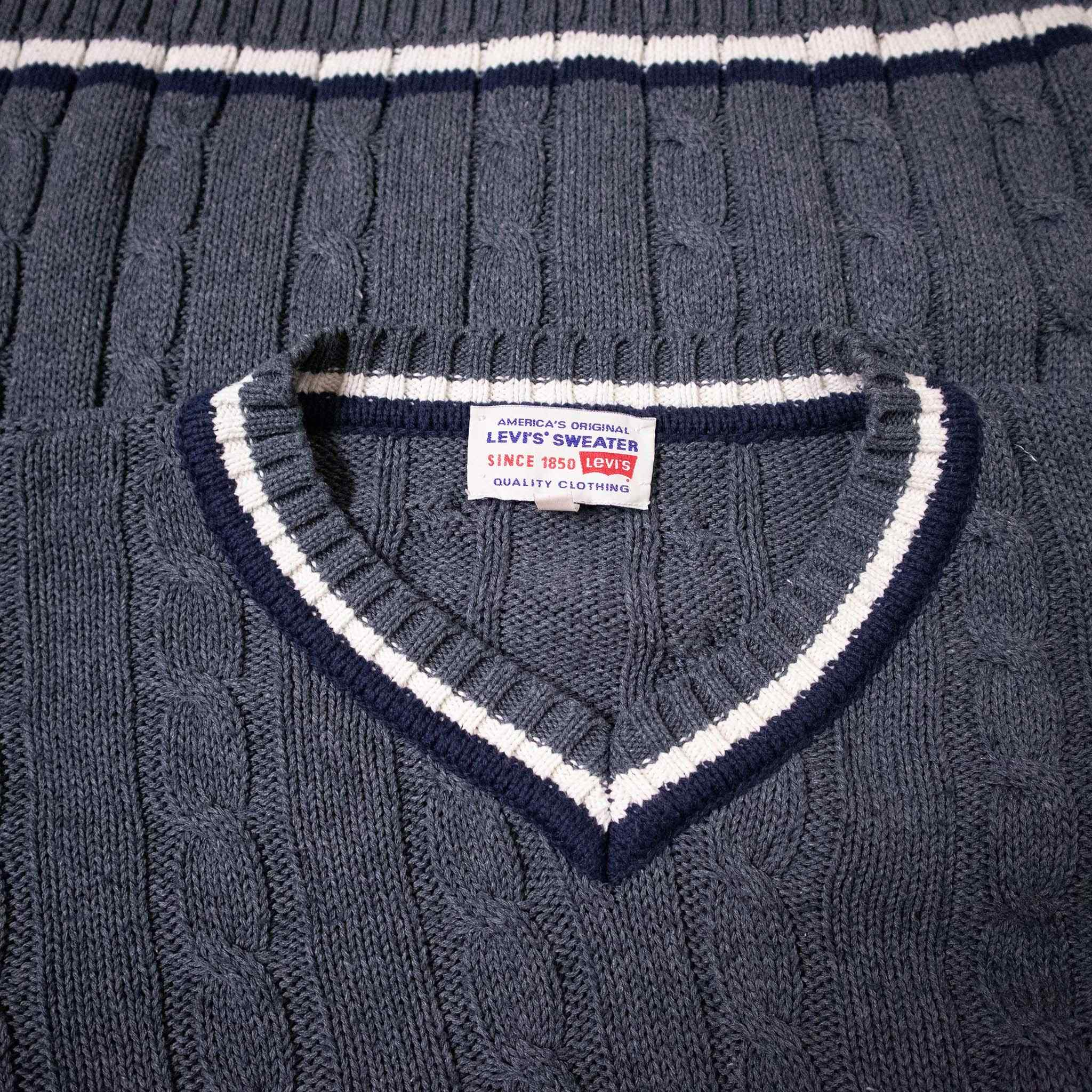 Levi's Vintage Sweater - Size L