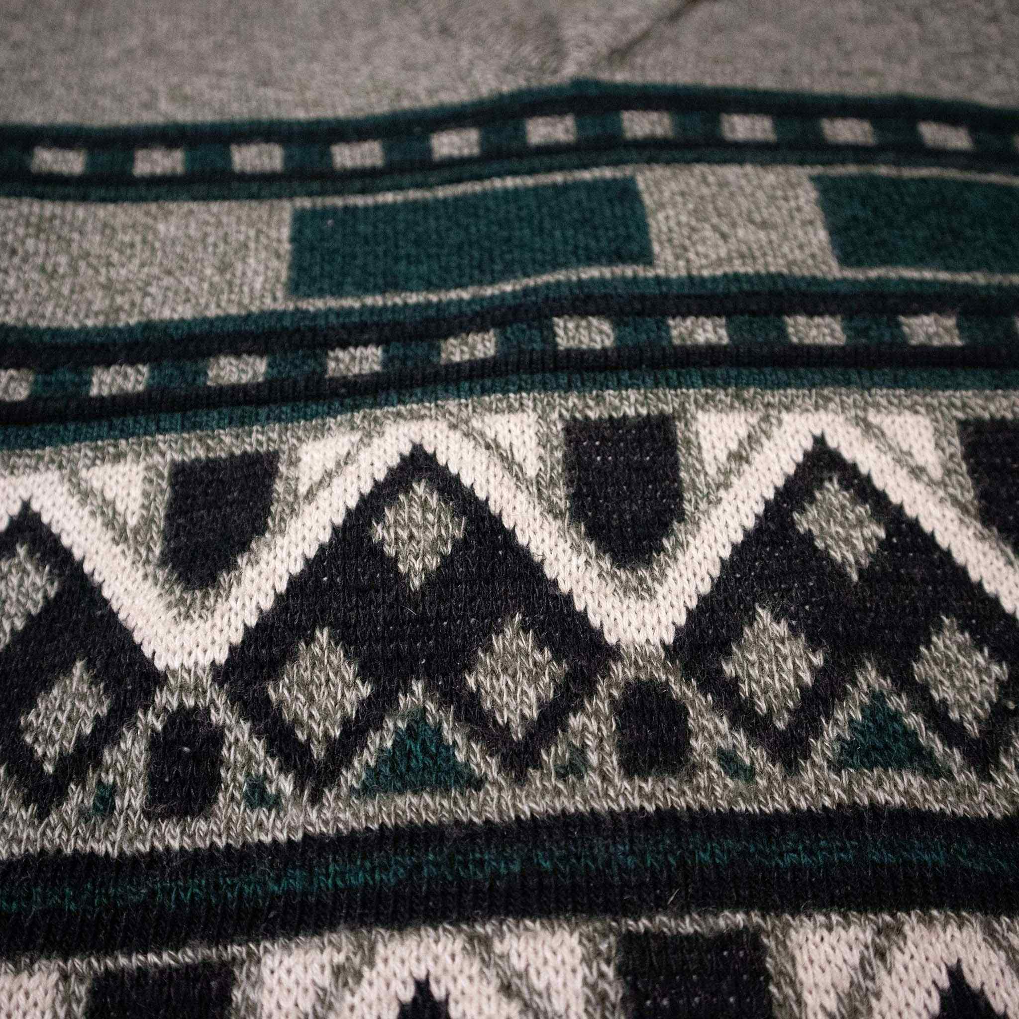 Vintage Sweater - Size M/L