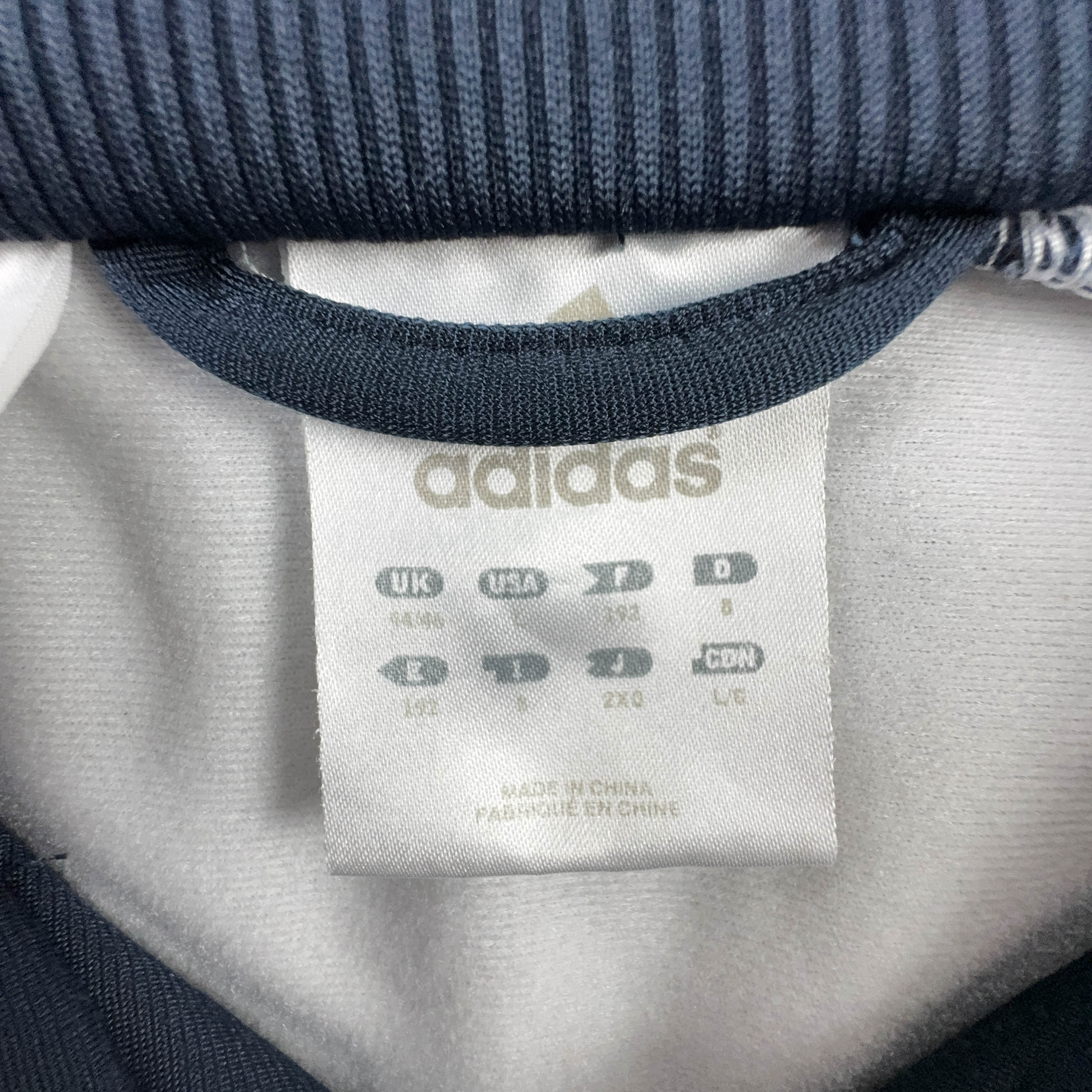 Felpa Adidas Vintage blu scuro e bianca con zip anni 2000 - Taglia D8 F192 uomo