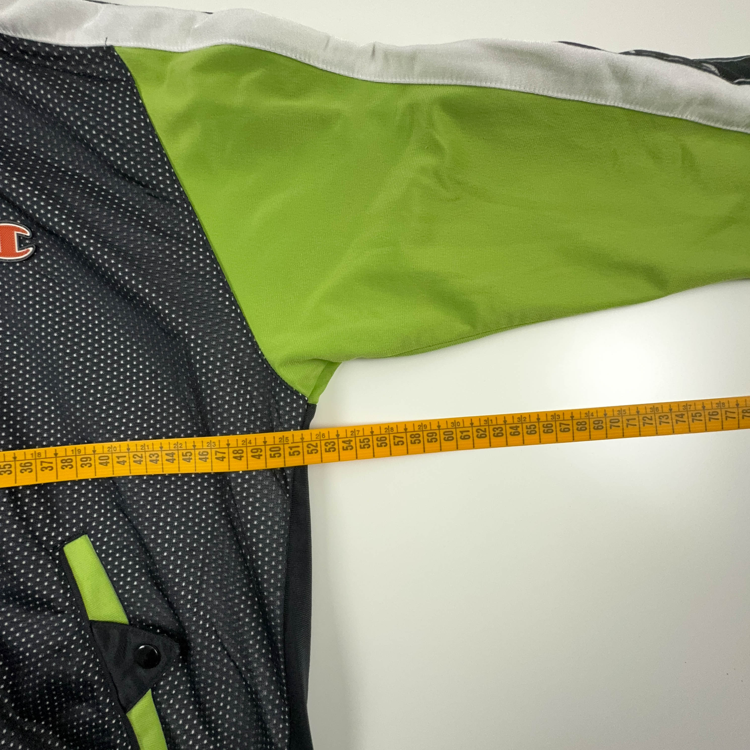 Felpa Champion Vintage nera e verde con zip e cappuccio anni 2000 - Taglia 164cm uomo