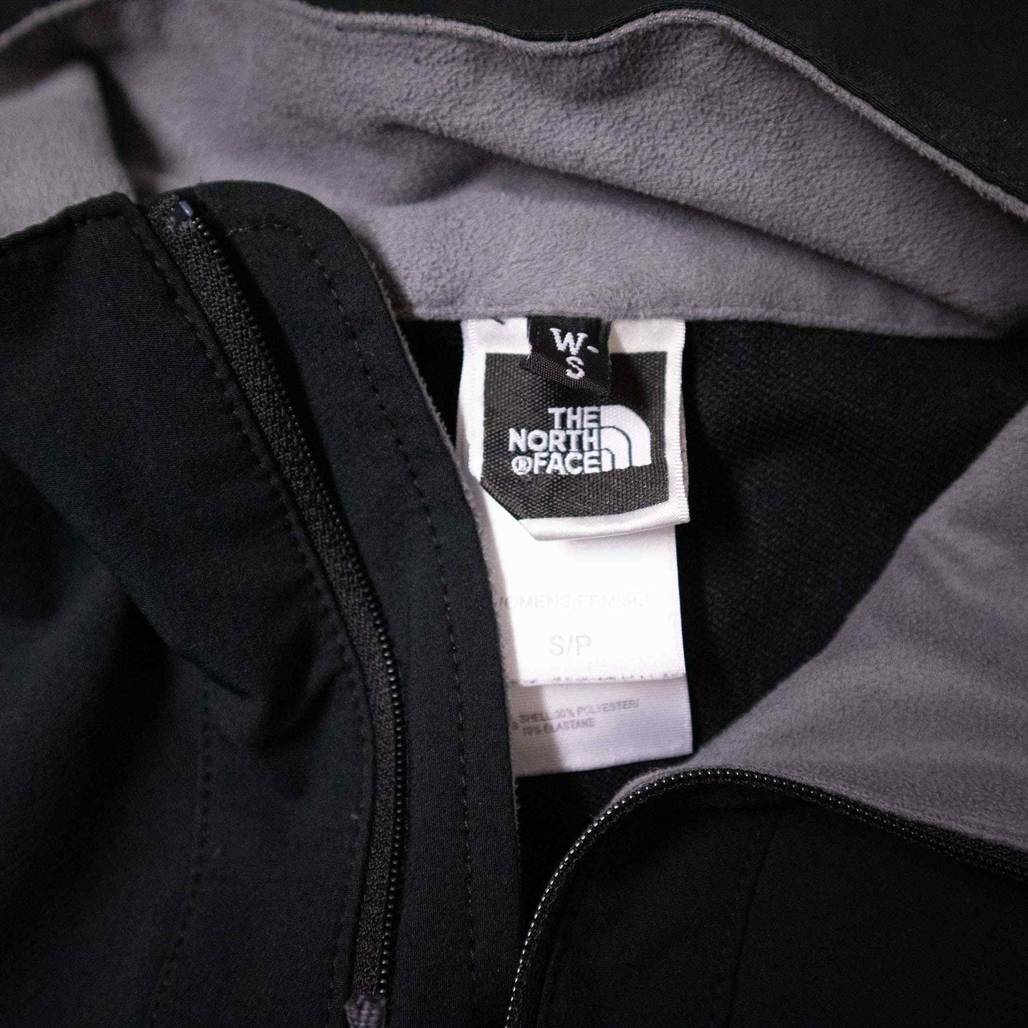 The North Face light jacket - Size S