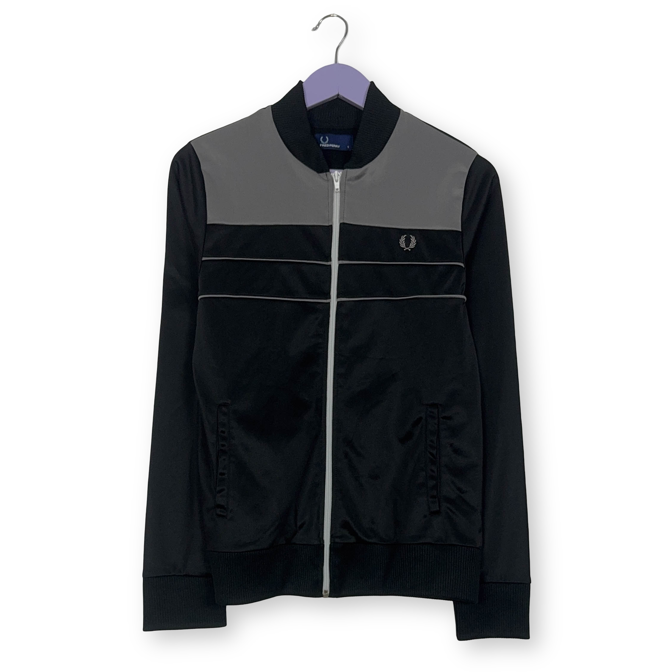 Felpa Fred Perry nera e grigia con zip e logo ricamato - Taglia S uomo