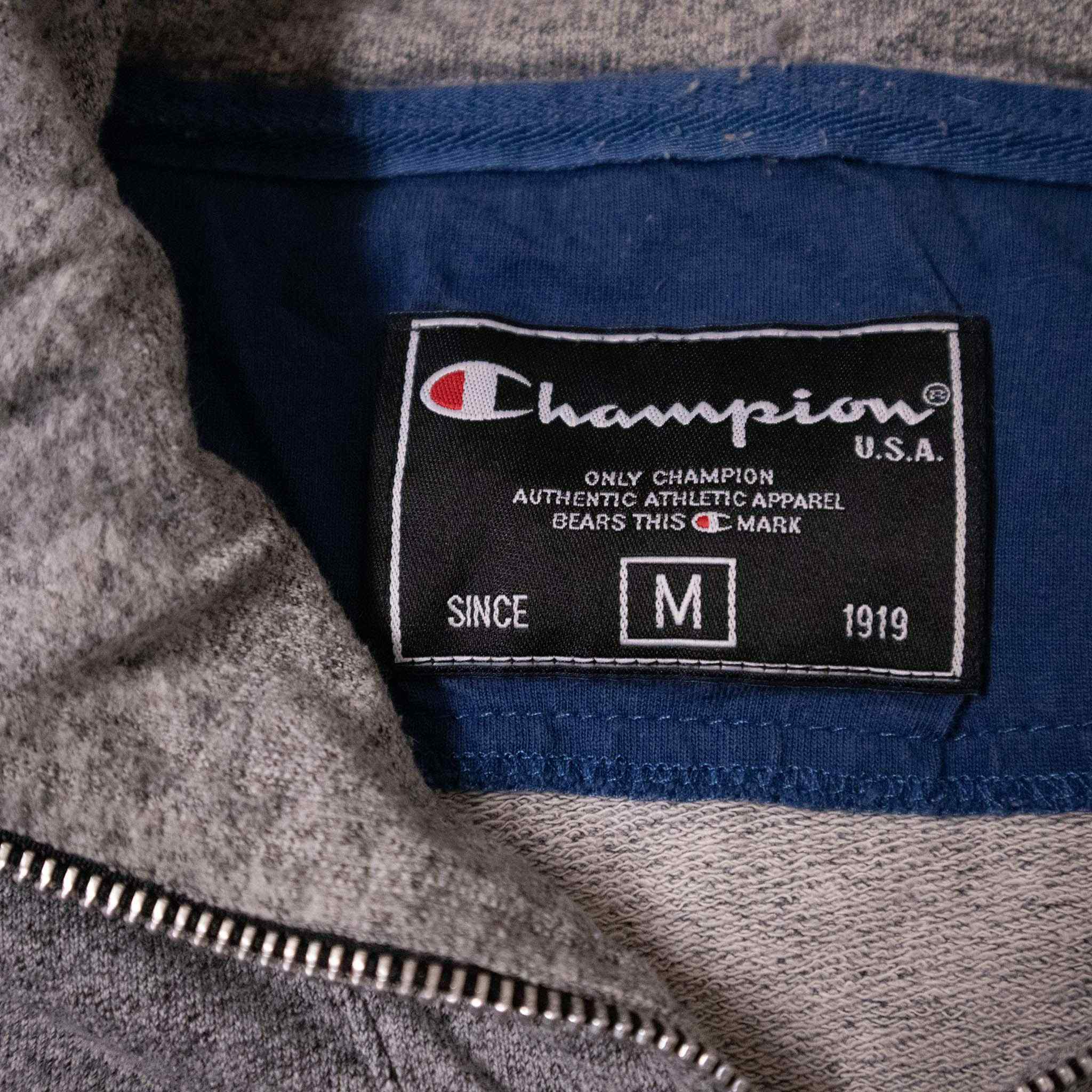 Champion Vintage sweatshirt - Size M