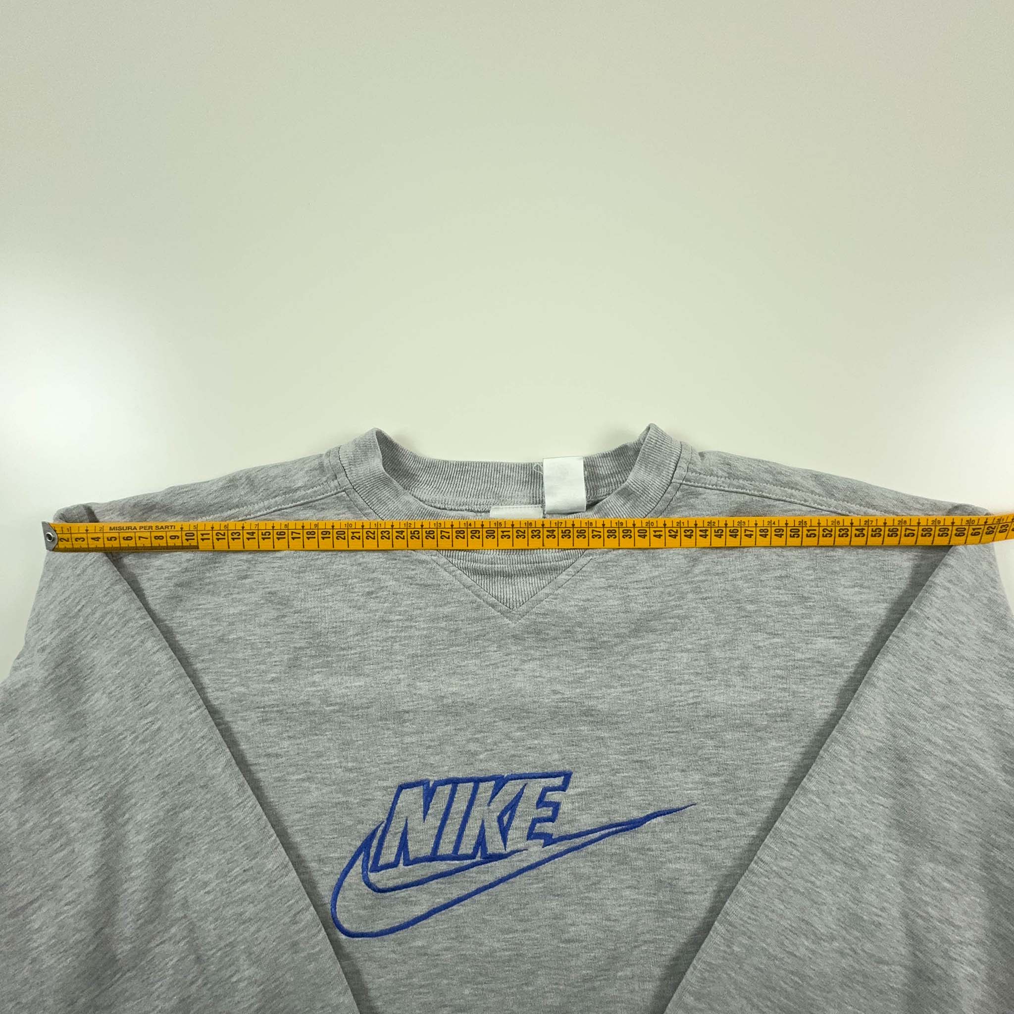 Felpa Nike Vintage a girocollo grigia con logo ricamato viola anni