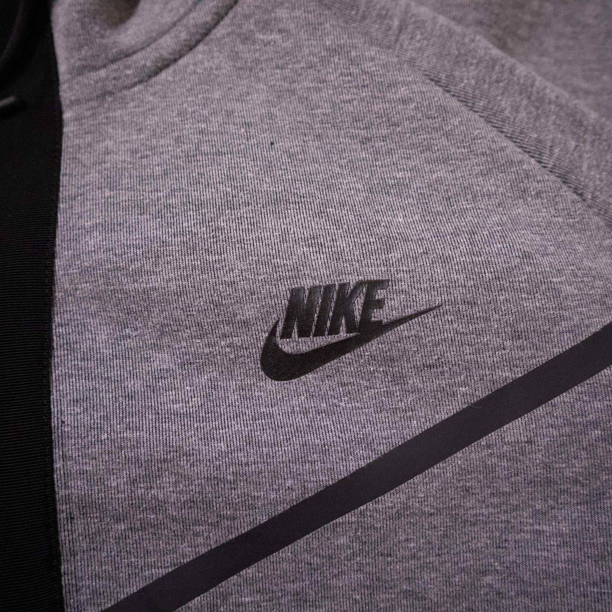 Nike Sweatshirt - Size M