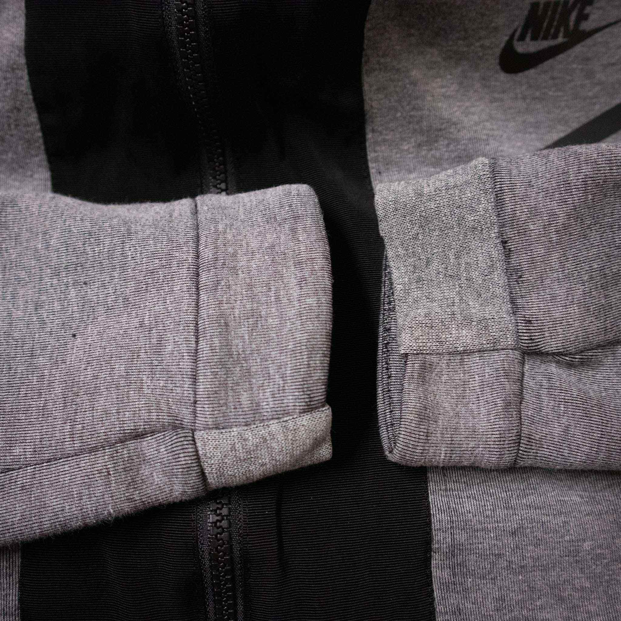 Nike Sweatshirt - Size M