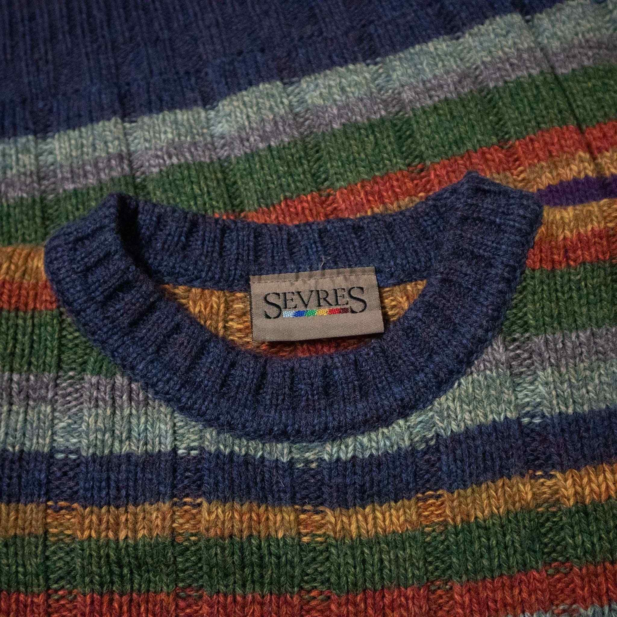 Vintage sweater 75% wool - Size L