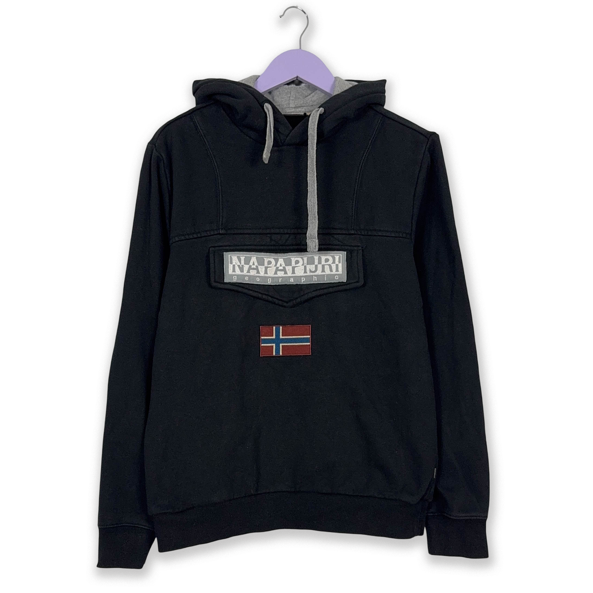 Felpa Napapijri nera con patch e cappuccio in cotone - Taglia S uomo