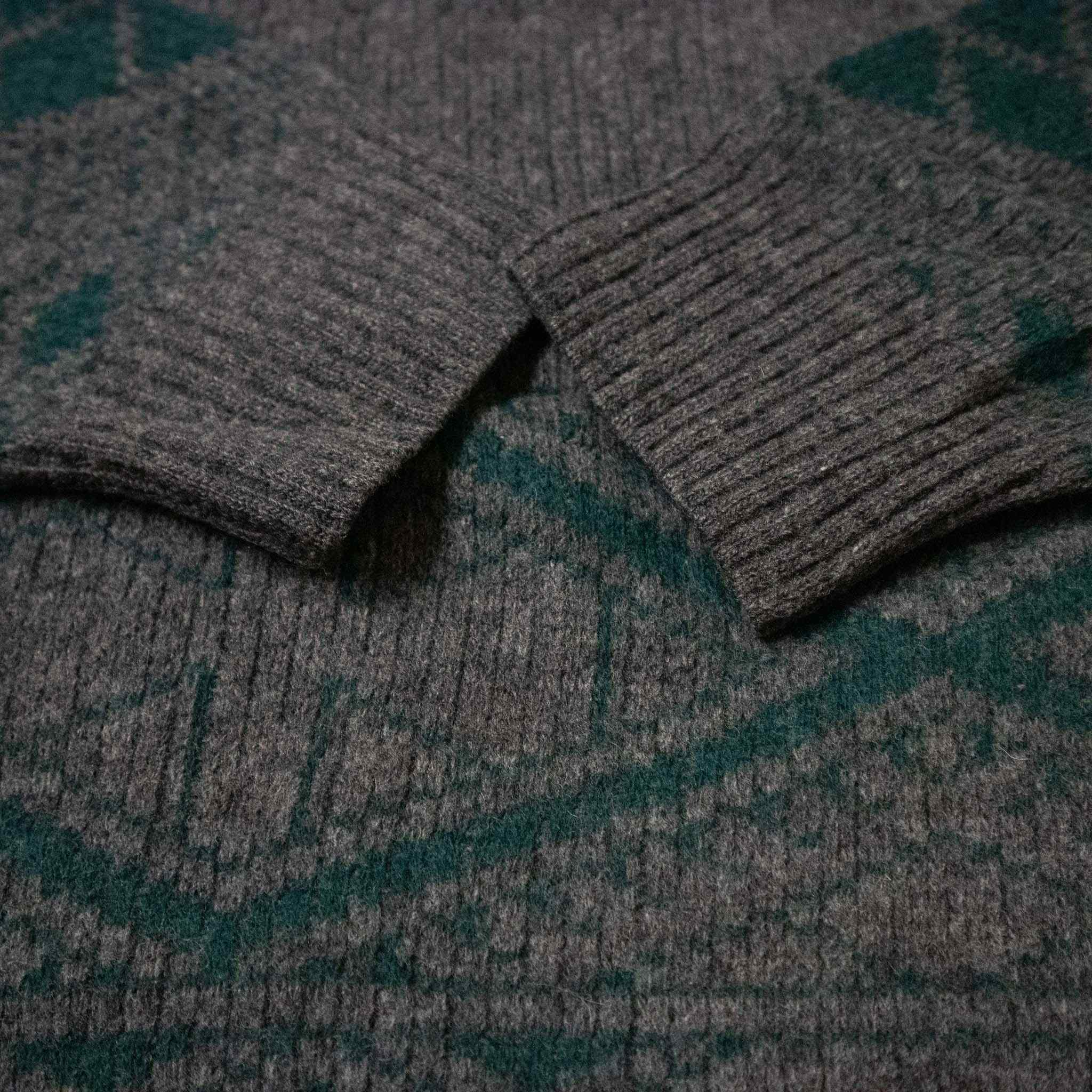 Vintage 100% wool sweater - Size L