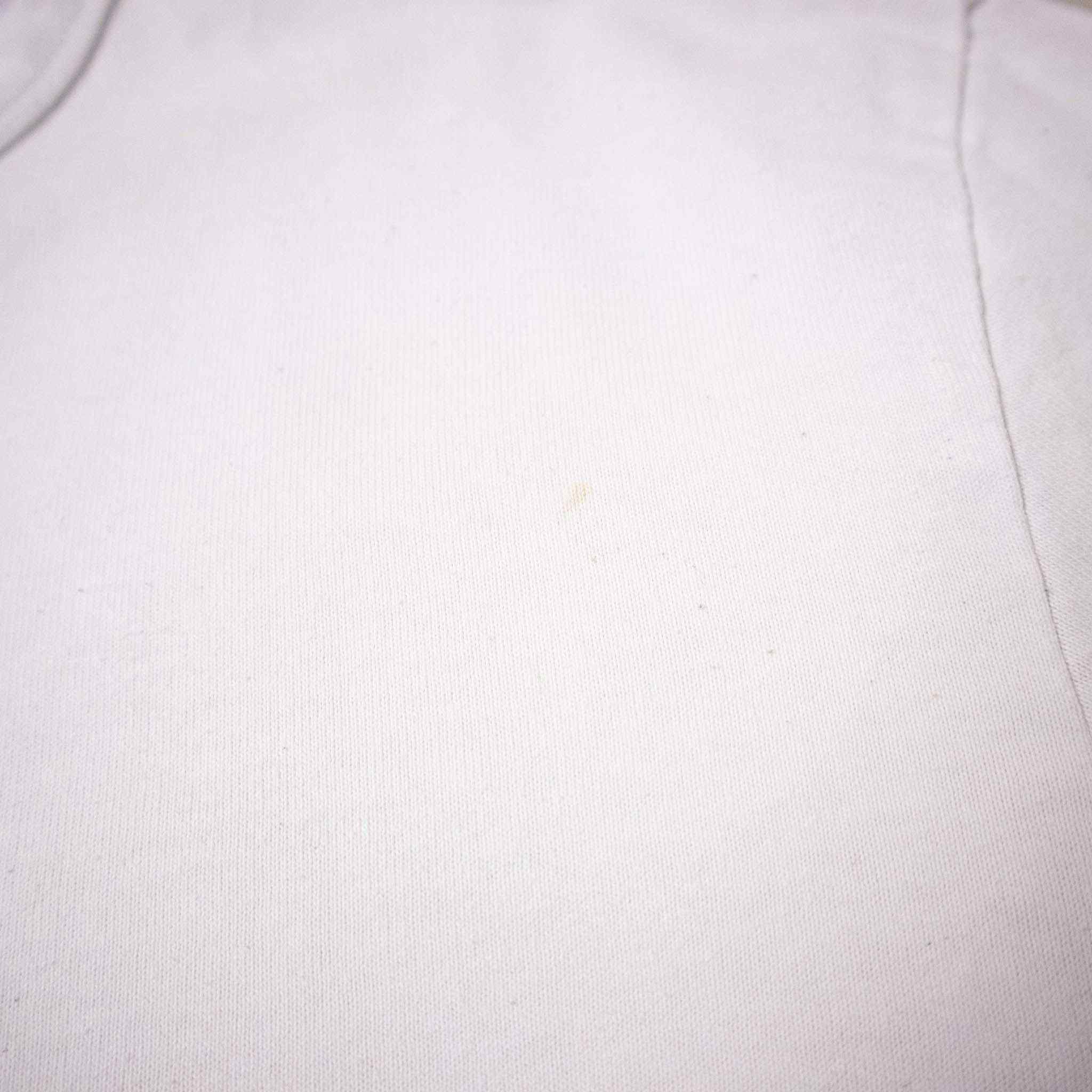 Tommy Hilfiger T shirt - Size M