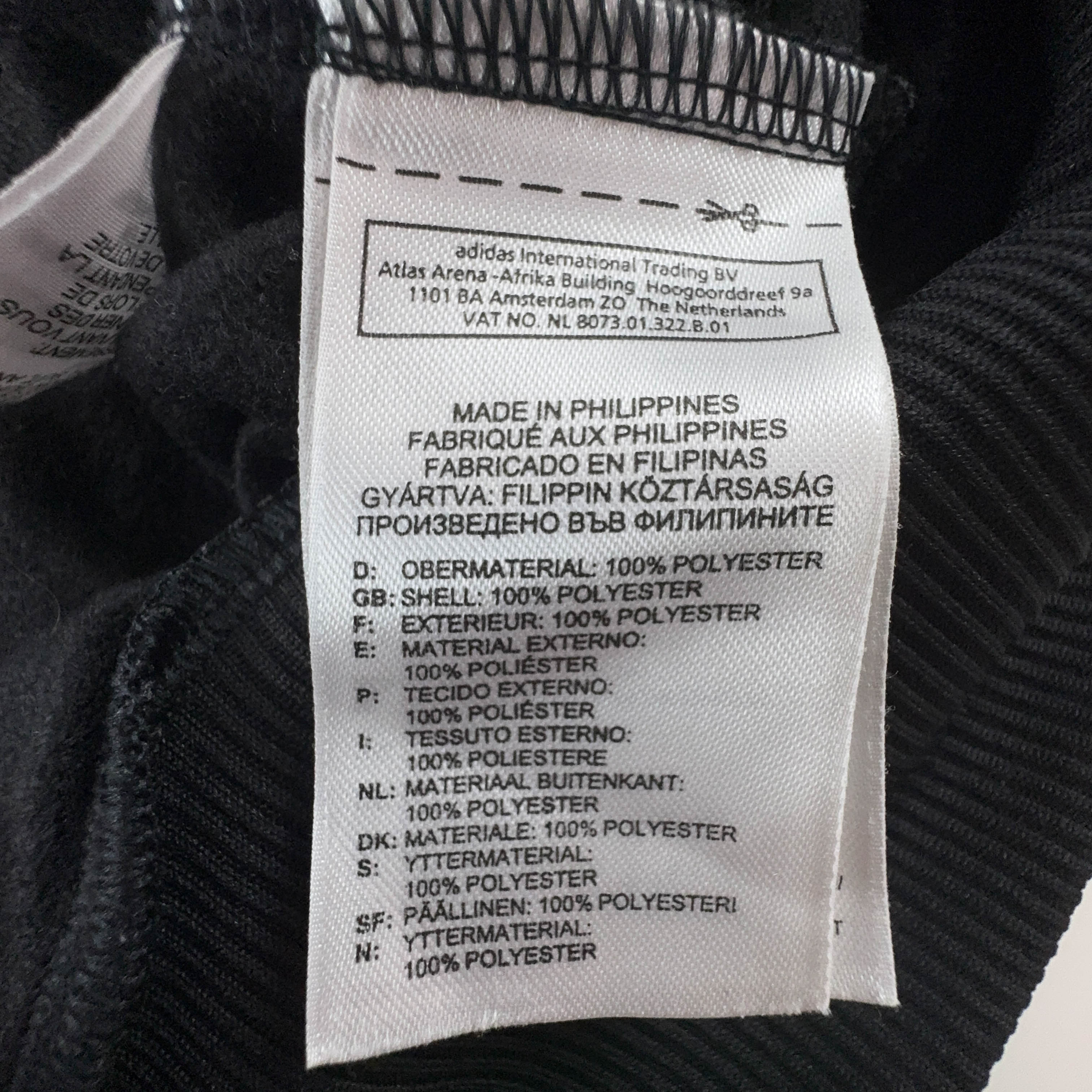 Felpa Adidas Vintage nera e bianca logo ricamato anni 90 - Taglia S/M uomo