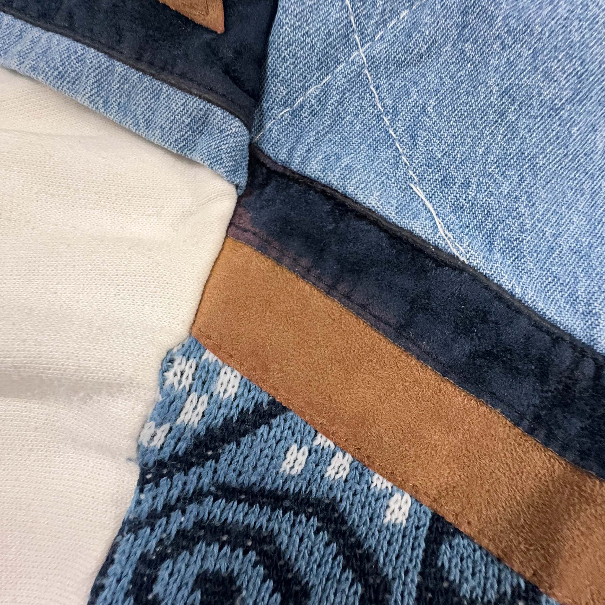 Felpa Vintage blu e bianca con inserti in pelle stile azteco anni 80 - Taglia L uomo