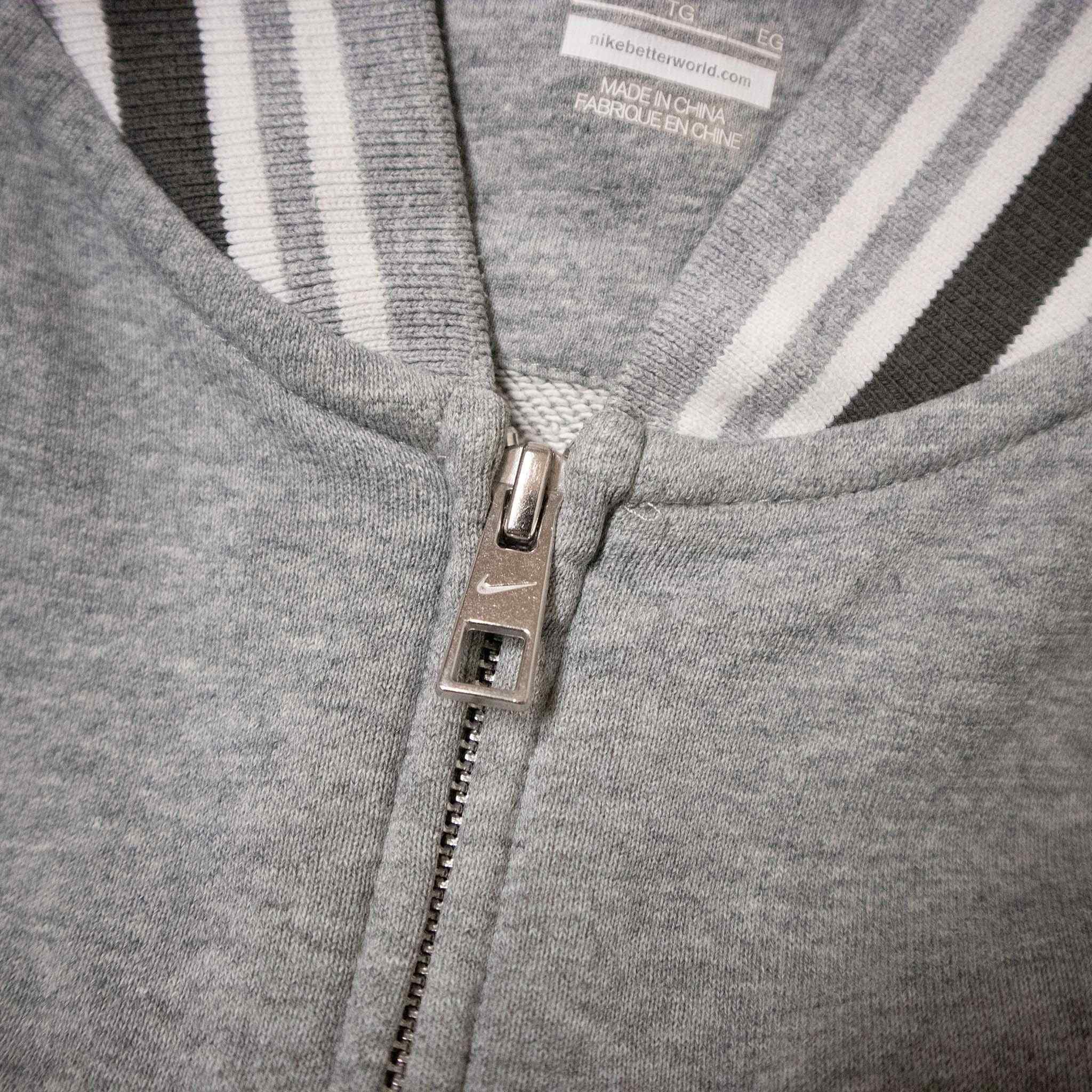 Nike Vintage Sweatshirt - Size XL