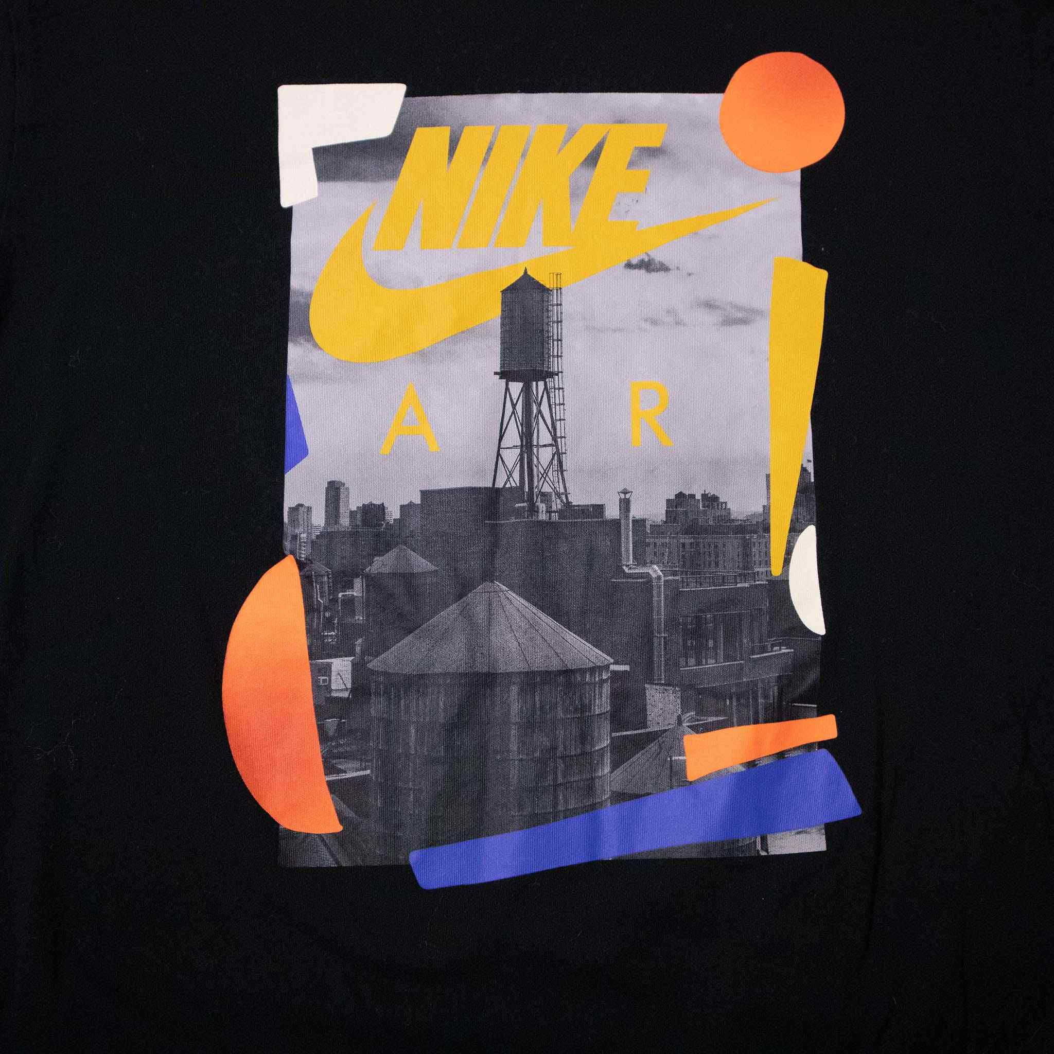 Nike T-Shirt - Size M