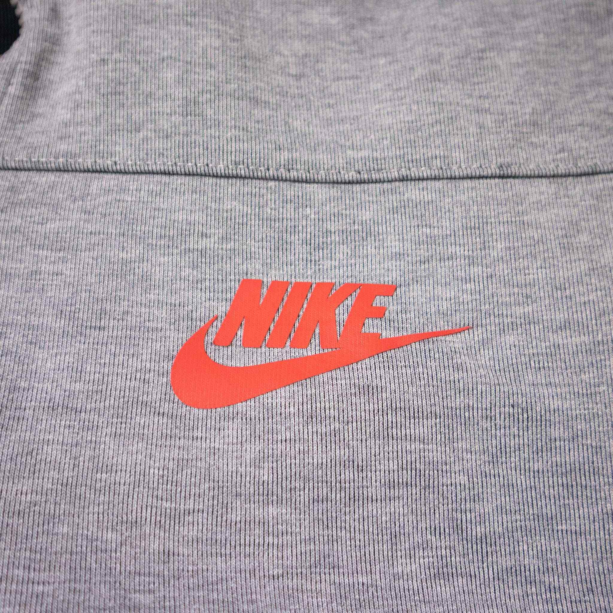 Nike Sweatshirt - Size S